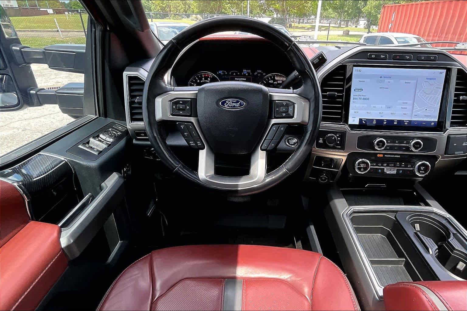 2022 Ford Super Duty F-250 Pickup Platinum - 5