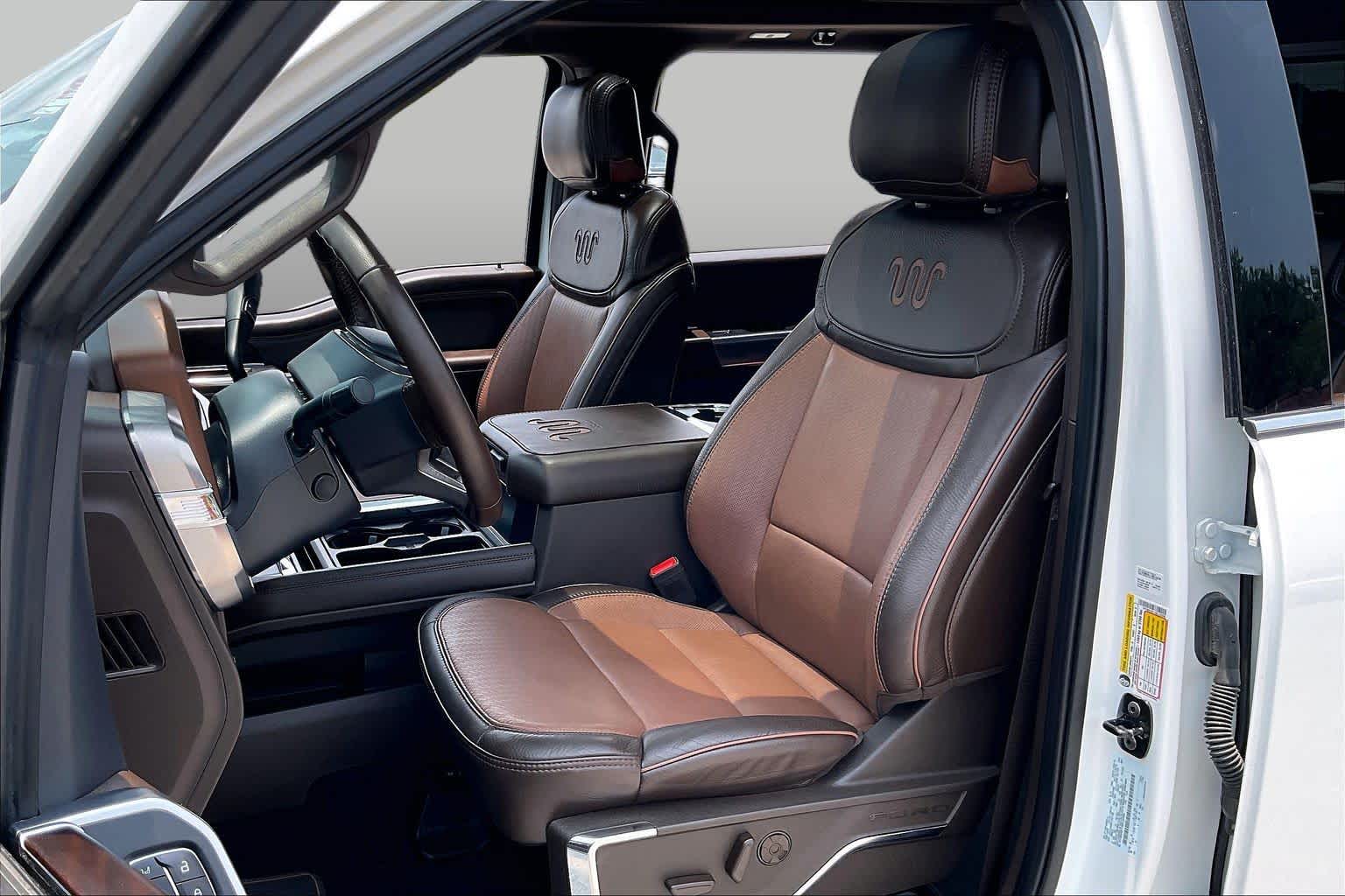 2025 Ford Super Duty F-250 Pickup King Ranch Star White Metallic Tri-Coat/Darkened Bronze at Group 1 GMC Buick South