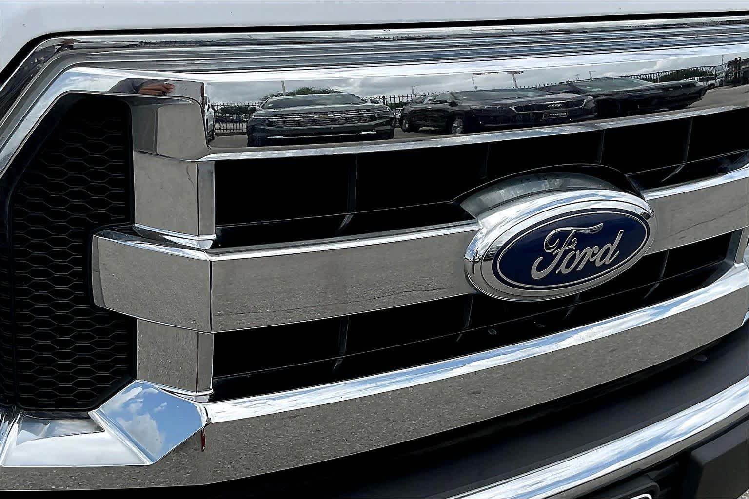 2017 Ford F-150 XLT Oxford White at Baytown Ford