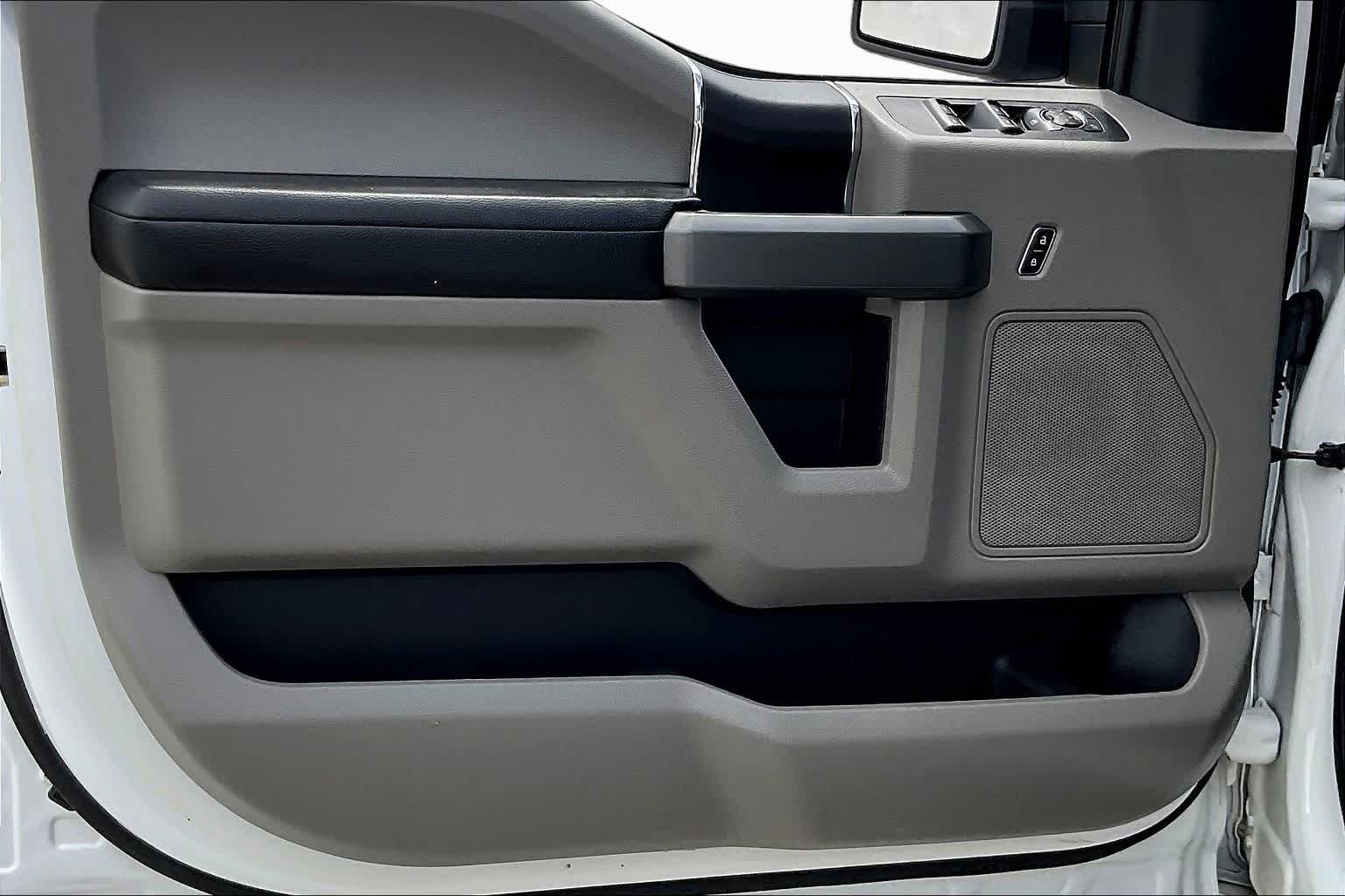 2017 Ford F-150 XLT Oxford White at AutoNation Ford Gulf Fwy
