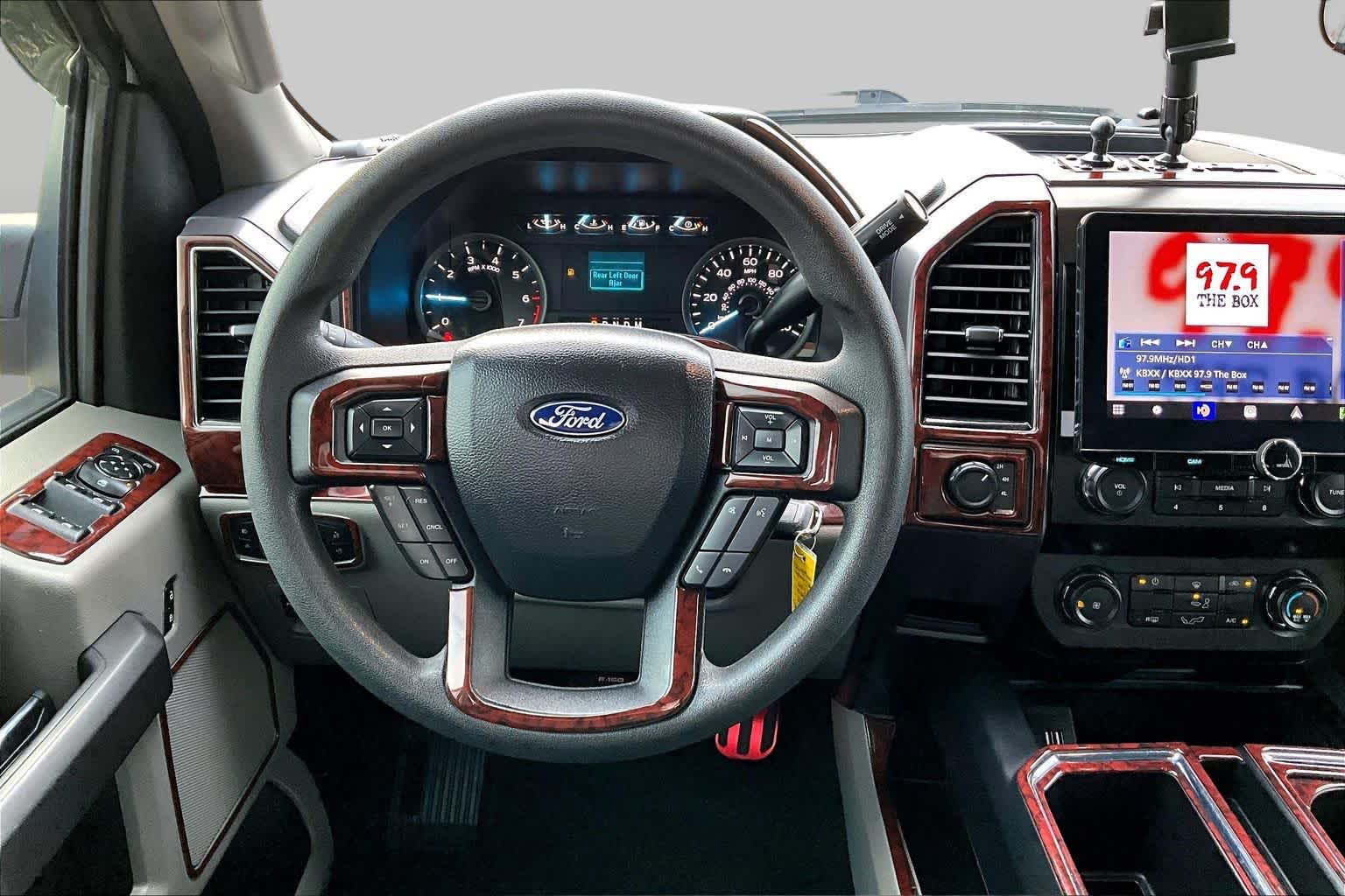 2019 Ford F-150 photo 6 of 33