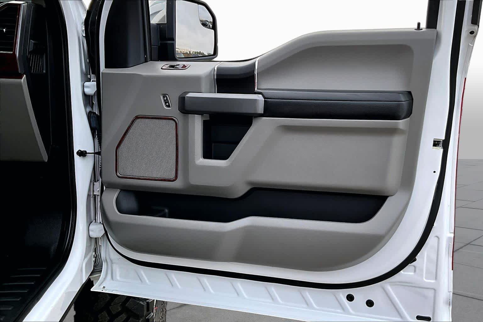 2019 Ford F-150 photo 21 of 33