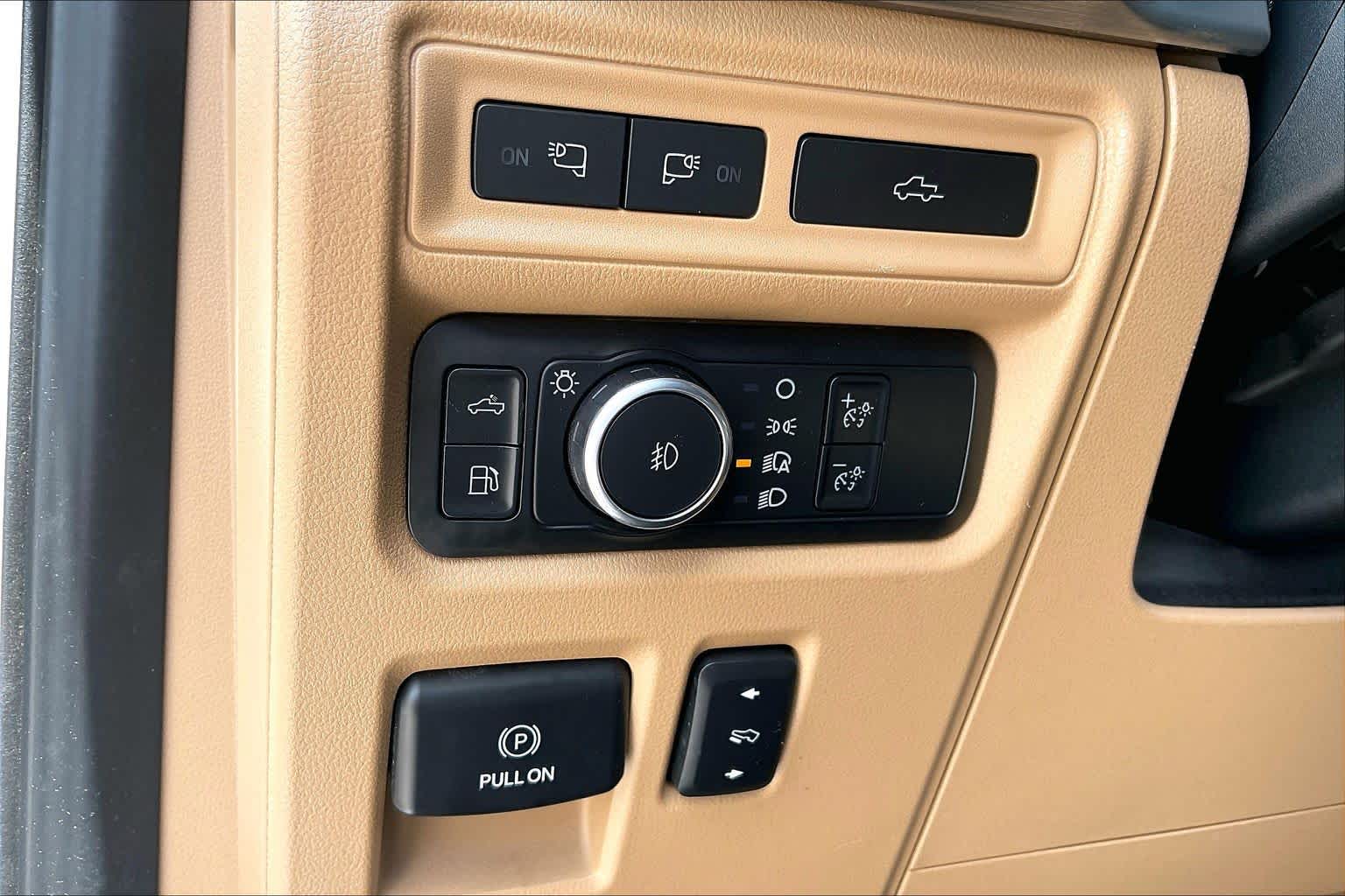 2021 Ford F-150 LARIAT Star White Metallic Tri-Coat/Stone Gray at Tomball Ford