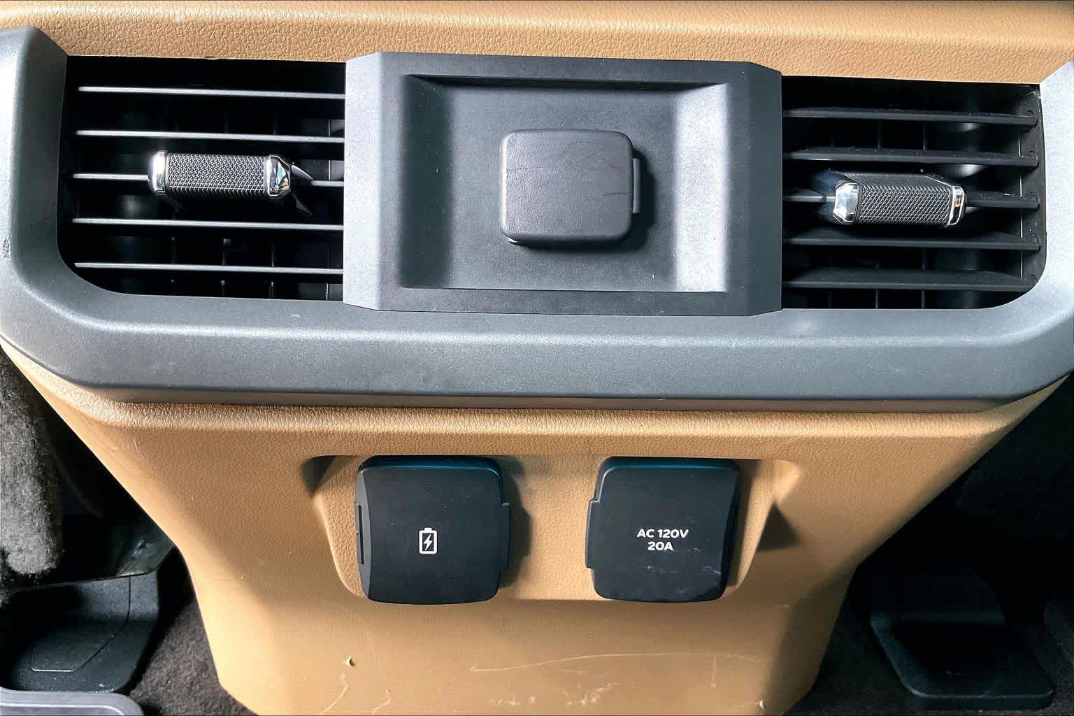 2021 Ford F-150 LARIAT Star White Metallic Tri-Coat/Stone Gray at Tomball Ford