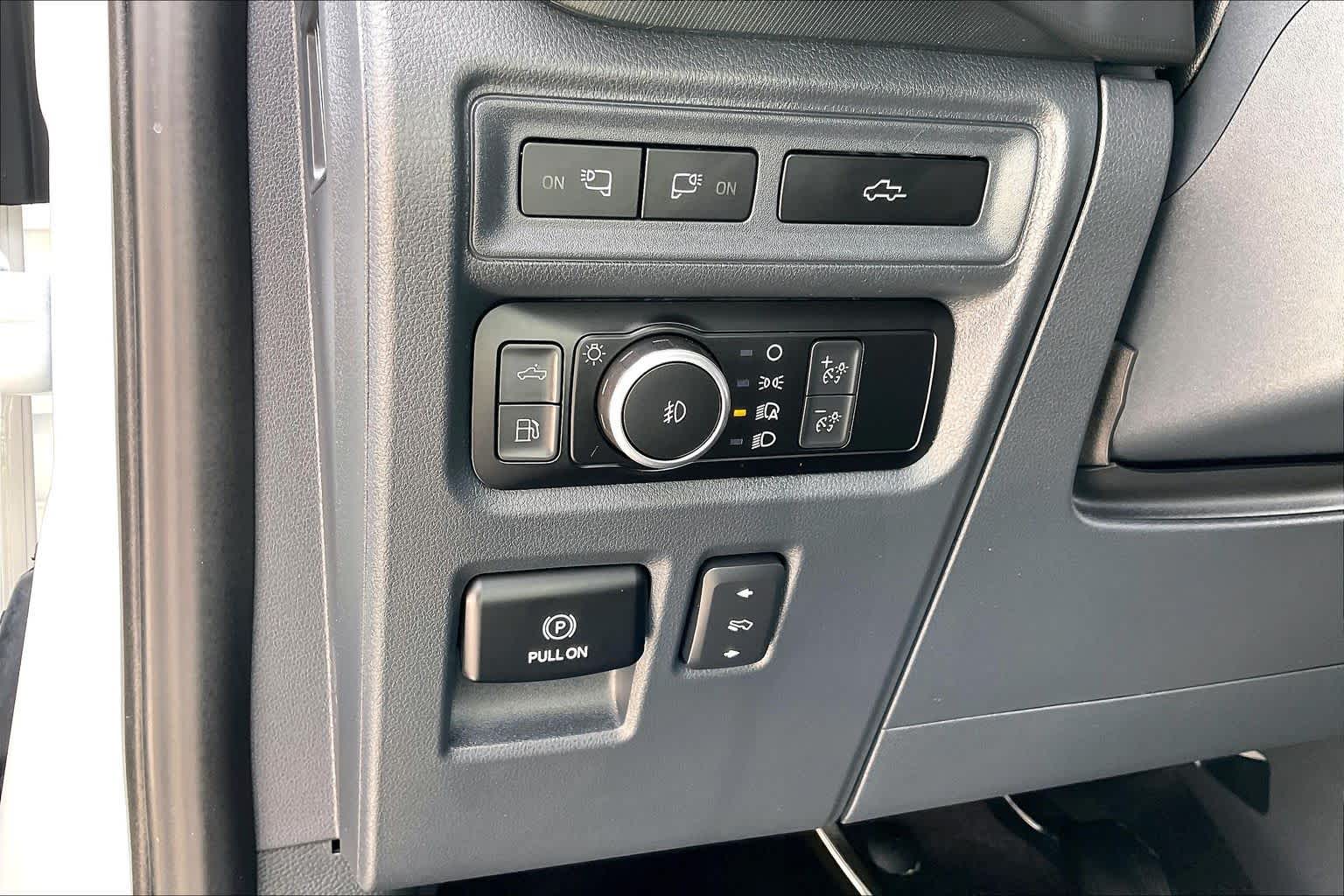 2023 Ford F-150 Platinum Star White Metallic Tri-Coat at Tomball Ford