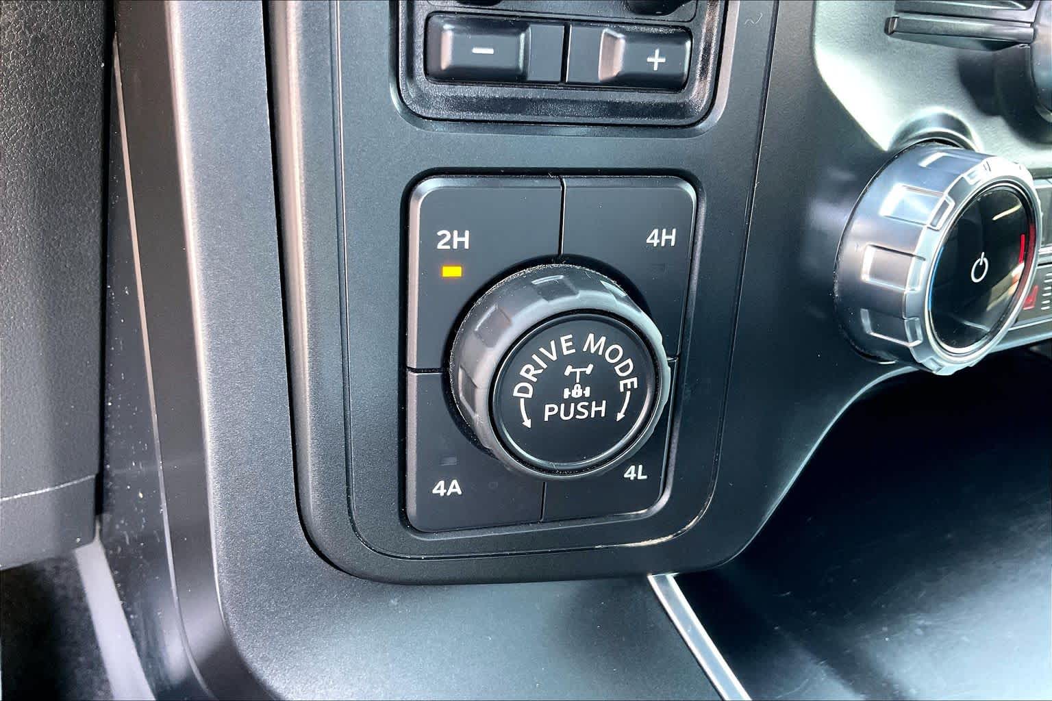 2022 Ford F-150 photo 33 of 35