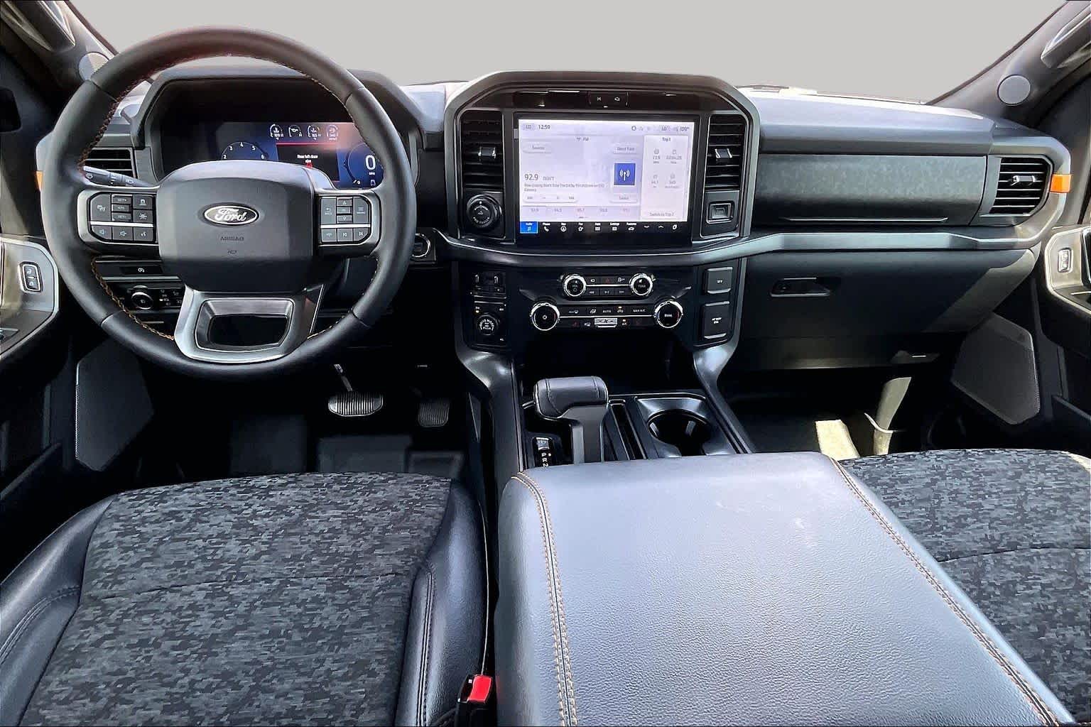 2025 Ford F-150 photo 15 of 34
