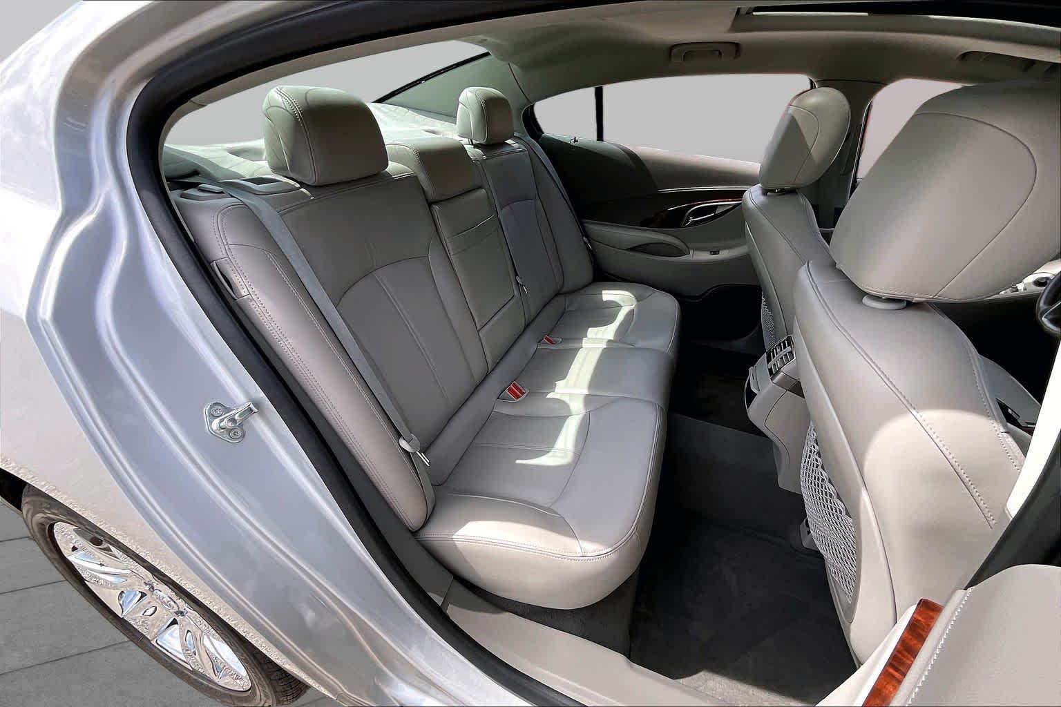 2012 Buick LaCrosse photo 20 of 33