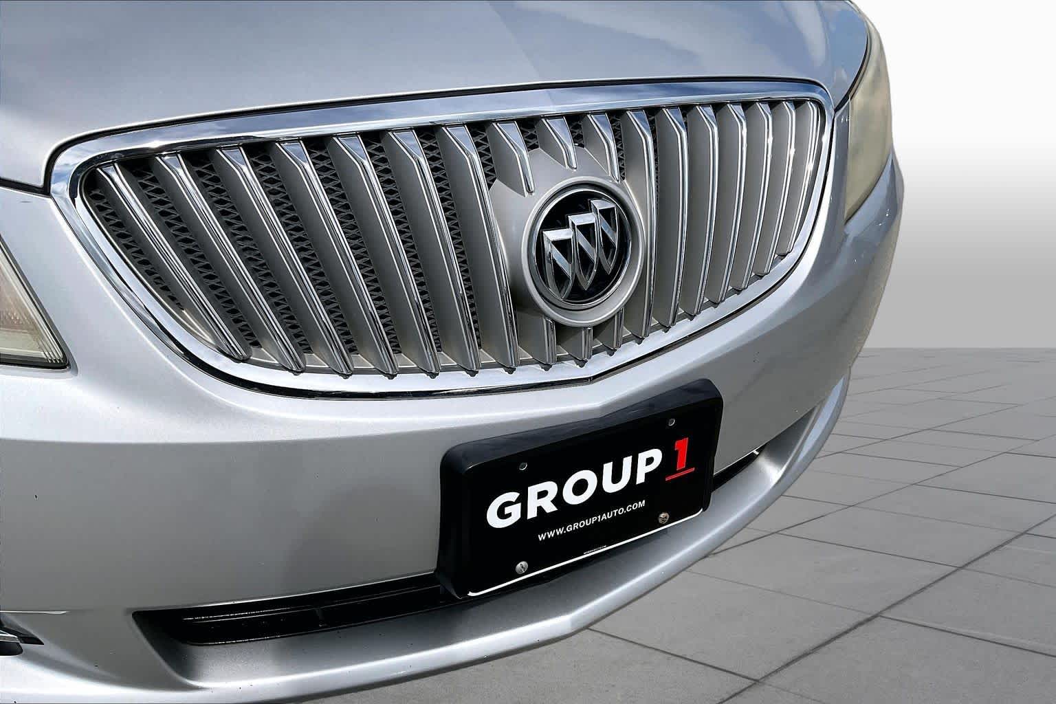 2012 Buick LaCrosse photo 28 of 33