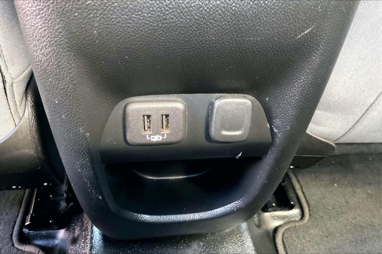 Used 2021 BLACK Chevrolet 2WD LT image 31