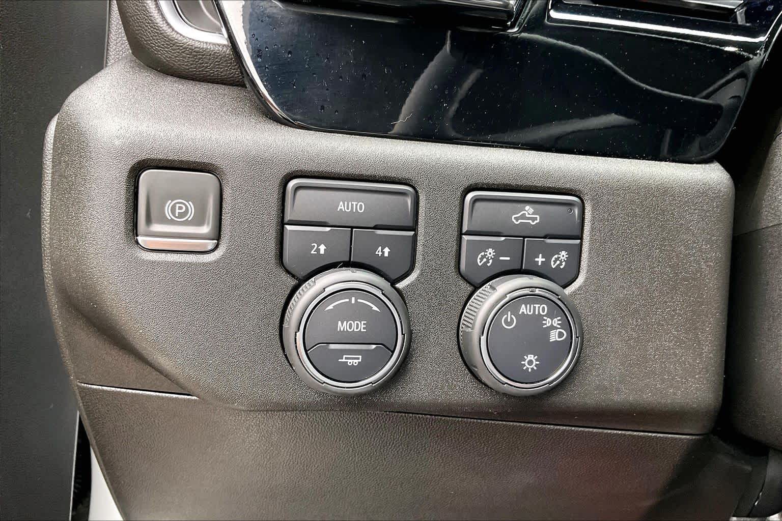 2024 Chevrolet Silverado 1500 LT Summit White at Group 1 GMC Buick South