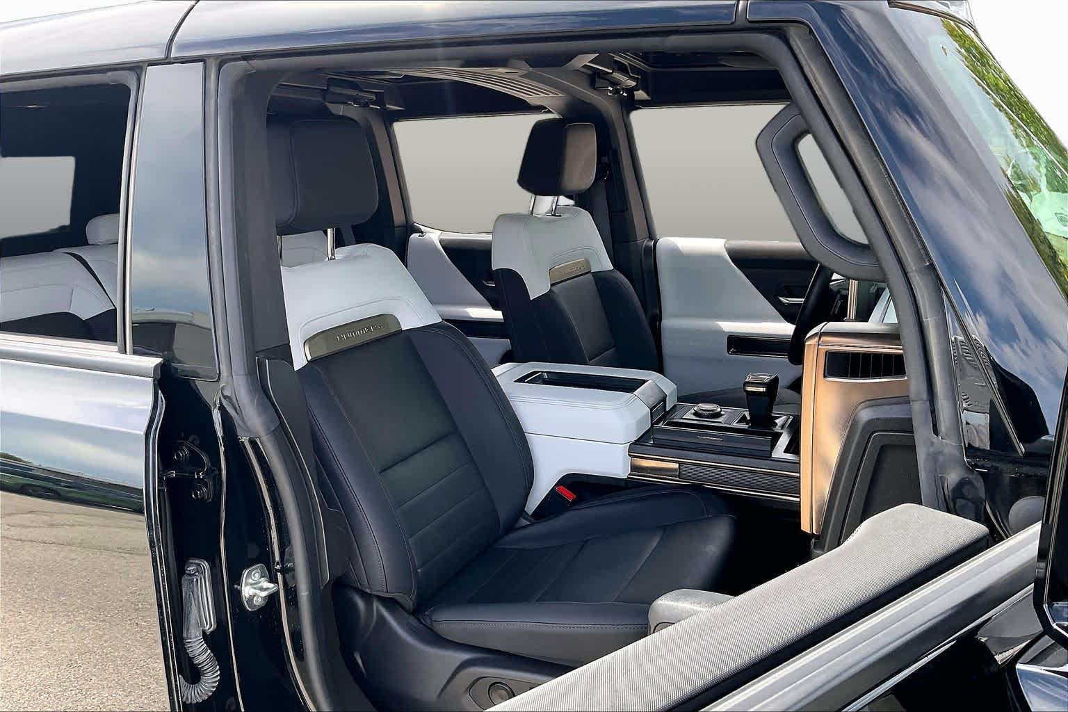 Pre-Owned 2024 GMC HUMMER EV SUV 2X