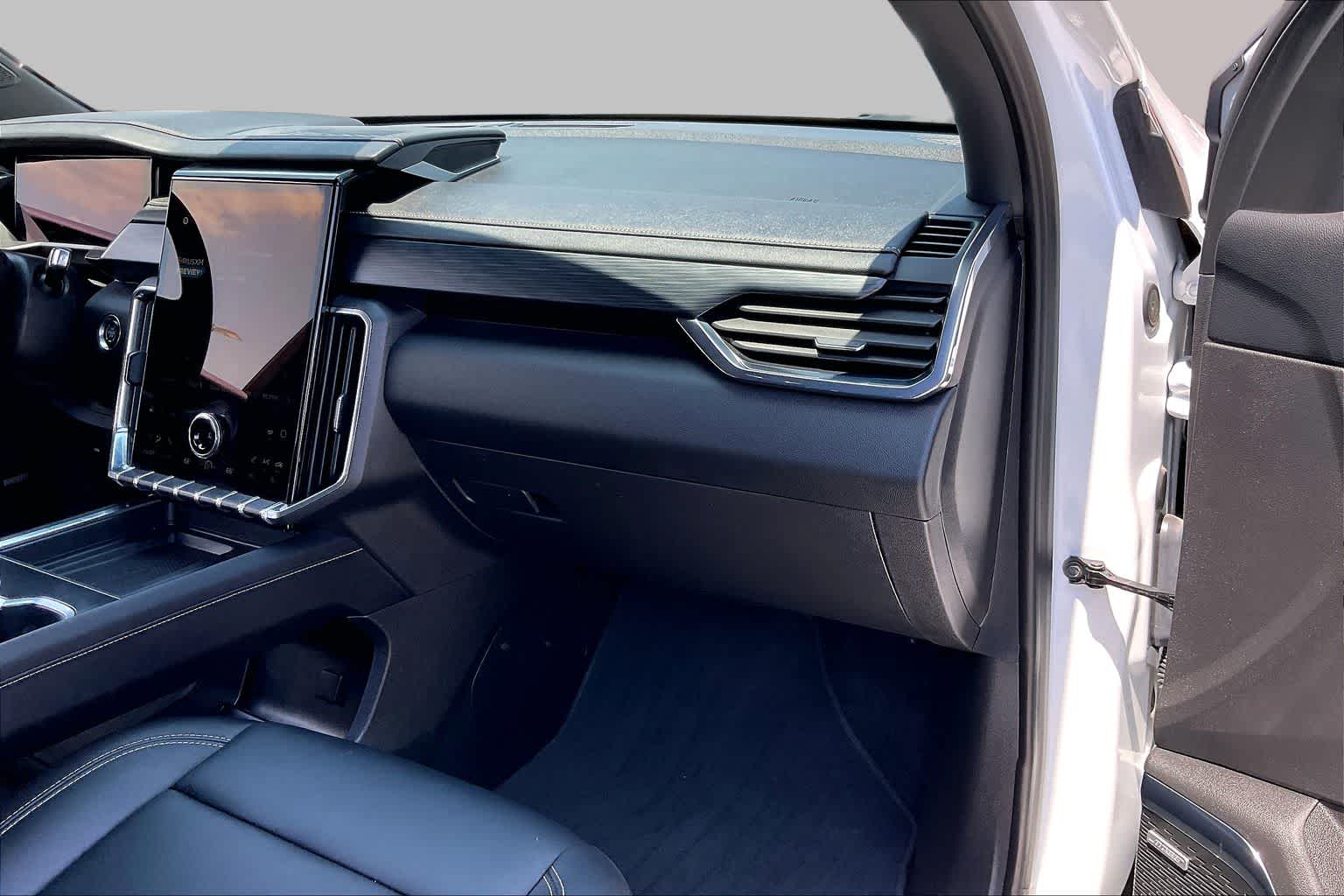 2026 GMC Acadia AWD Elevation Summit White at Texan GMC Buick