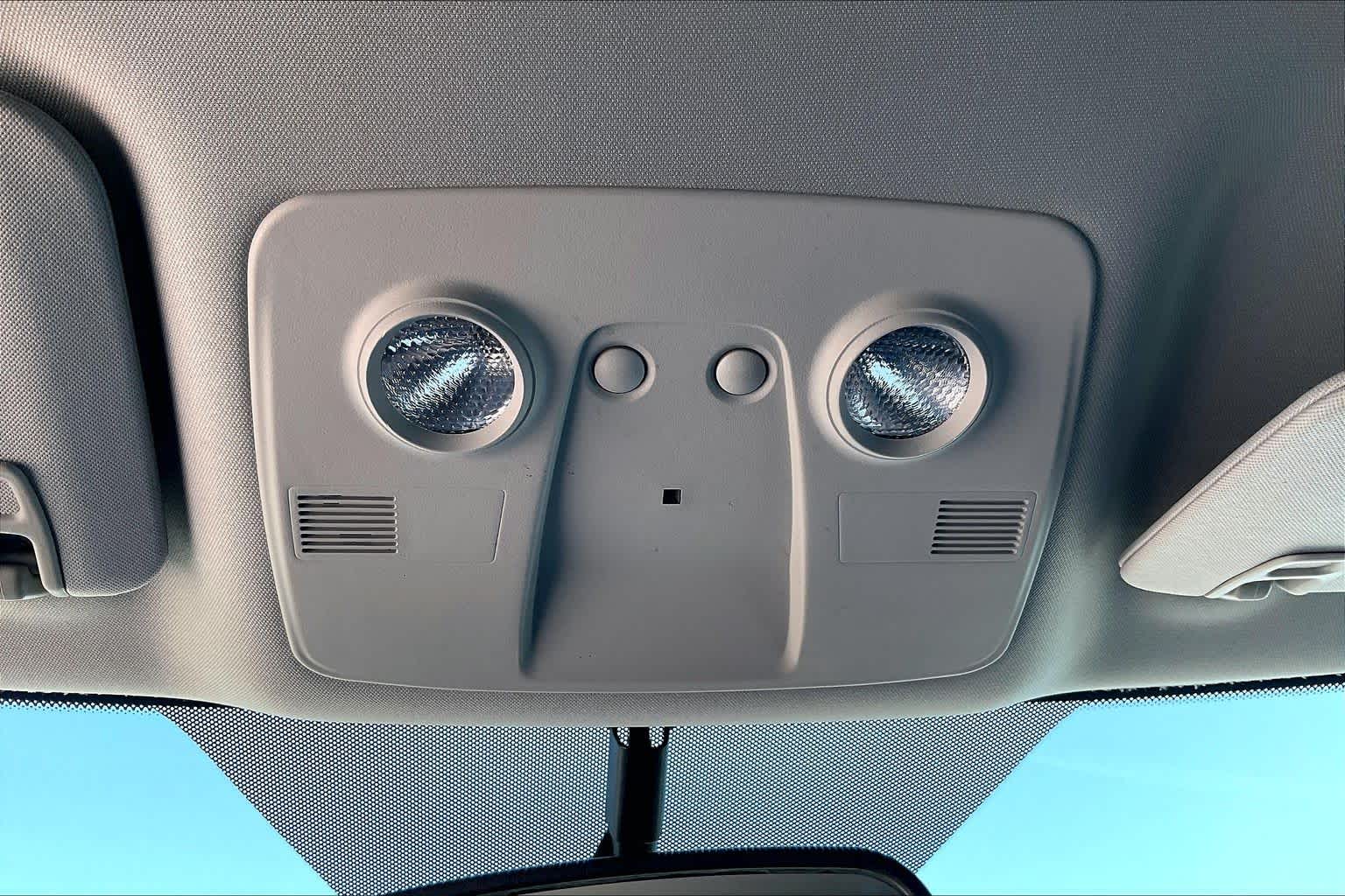 2016 GMC Acadia photo 32 of 33