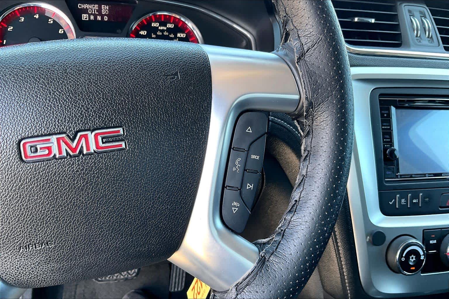 2016 GMC Acadia photo 24 of 33