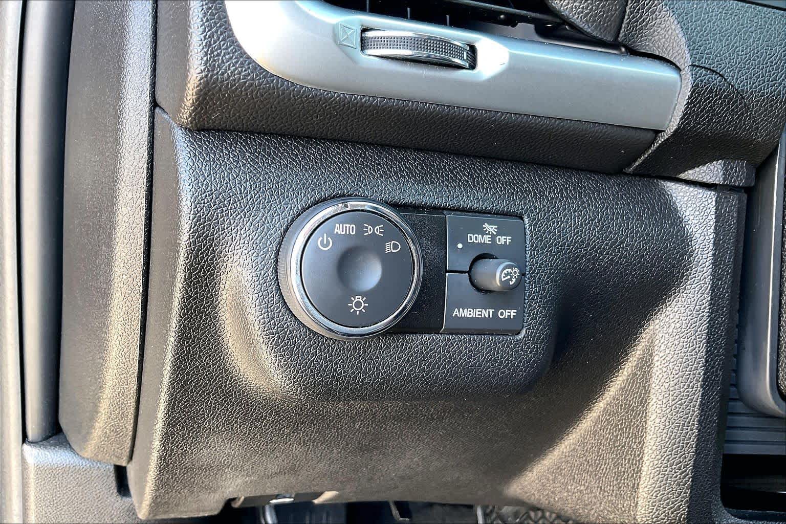 2016 GMC Acadia photo 14 of 33