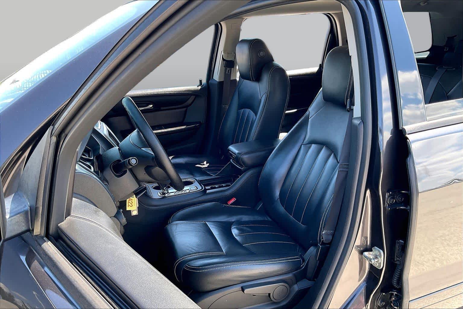 2016 GMC Acadia photo 8 of 33
