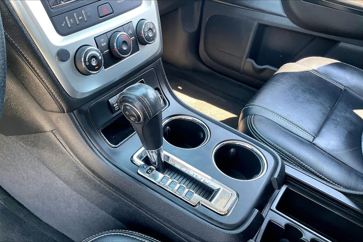 2016 GMC Acadia photo 16 of 33