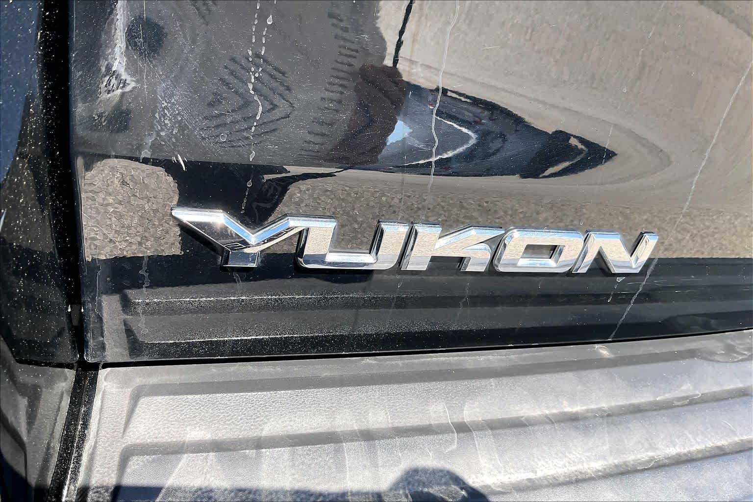 2020 GMC Yukon photo 10 of 35