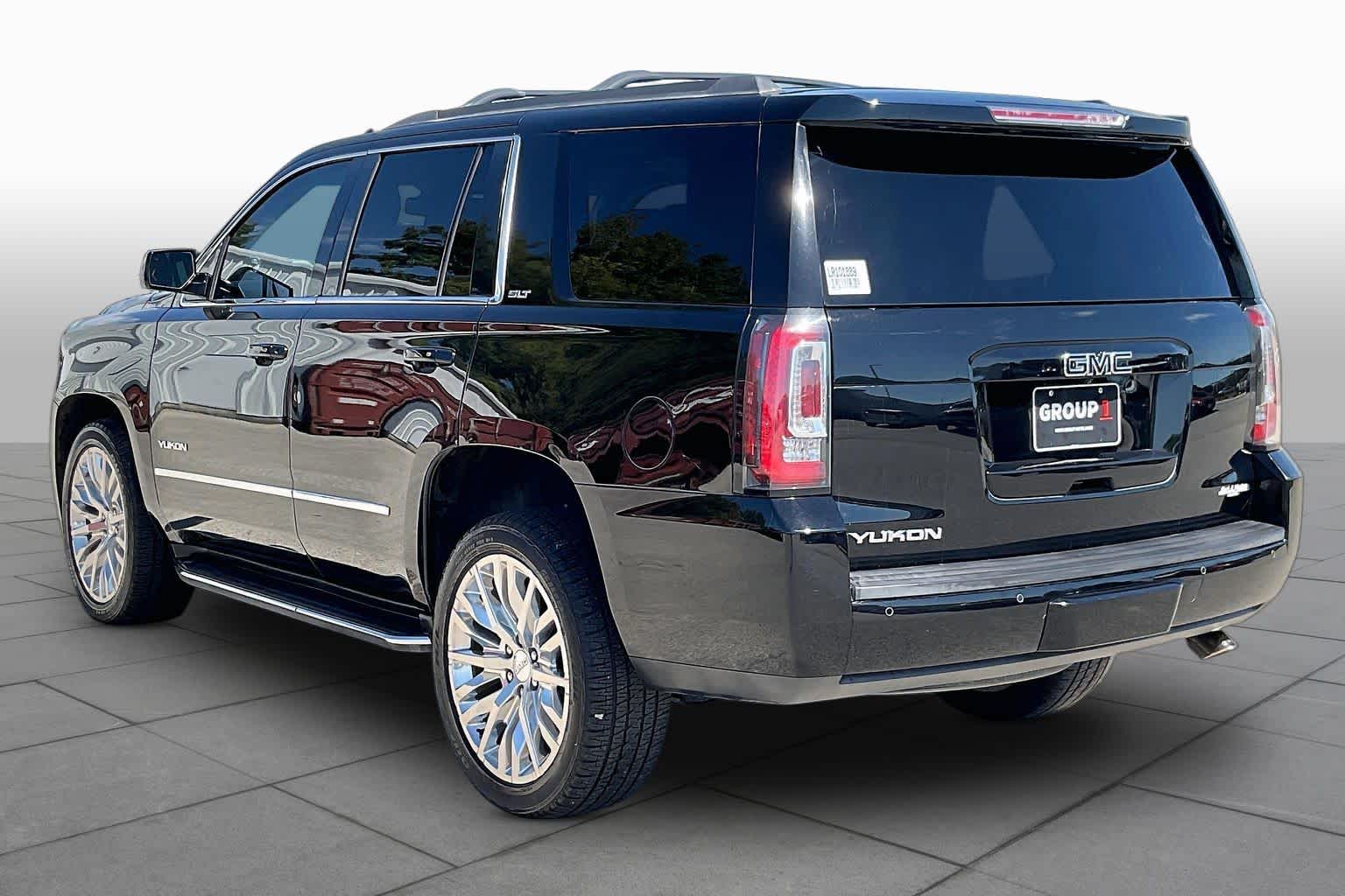 2020 GMC Yukon photo 12 of 35