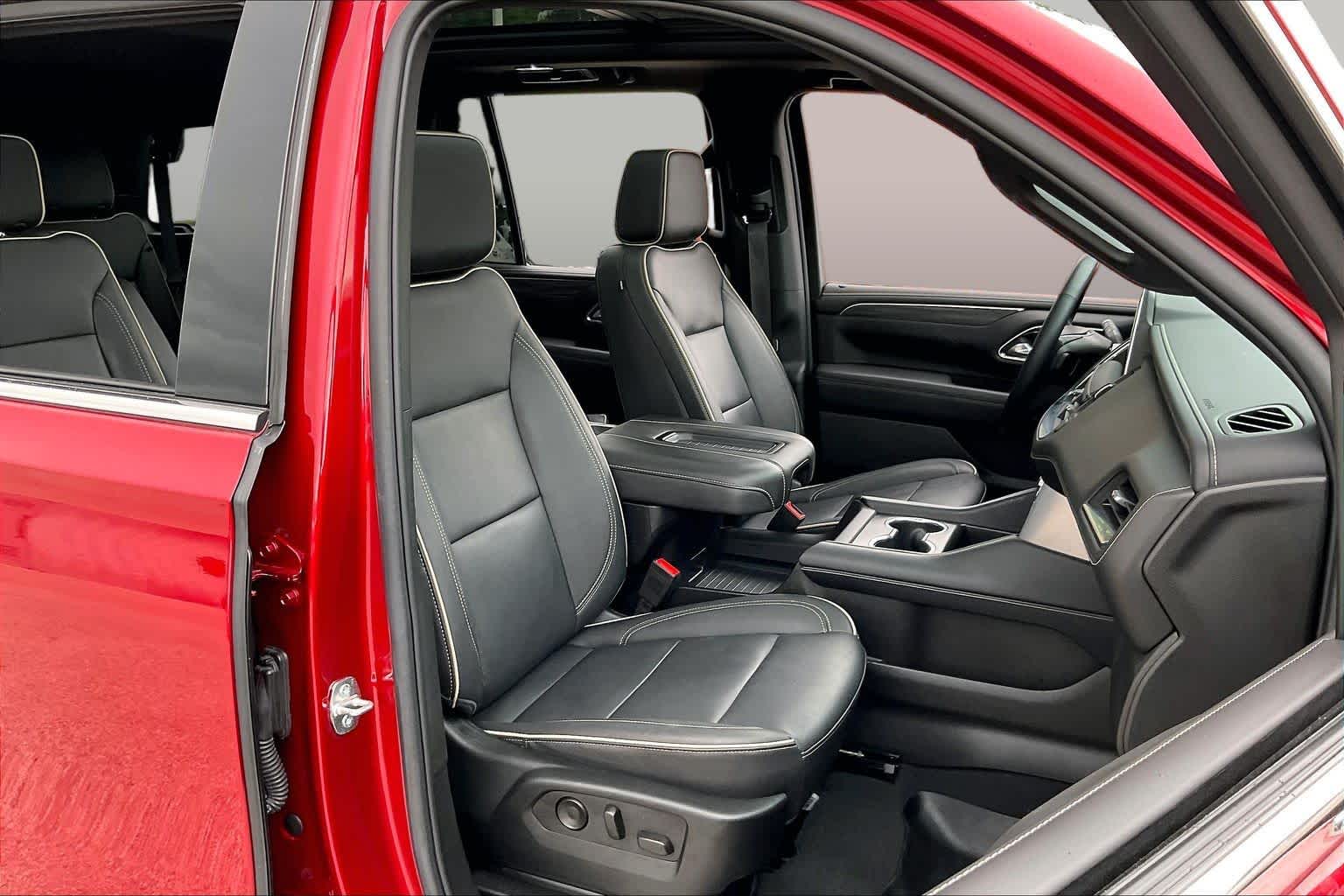 2024 GMC Yukon SLT Volcanic Red Tintcoat at Group 1 GMC Buick South