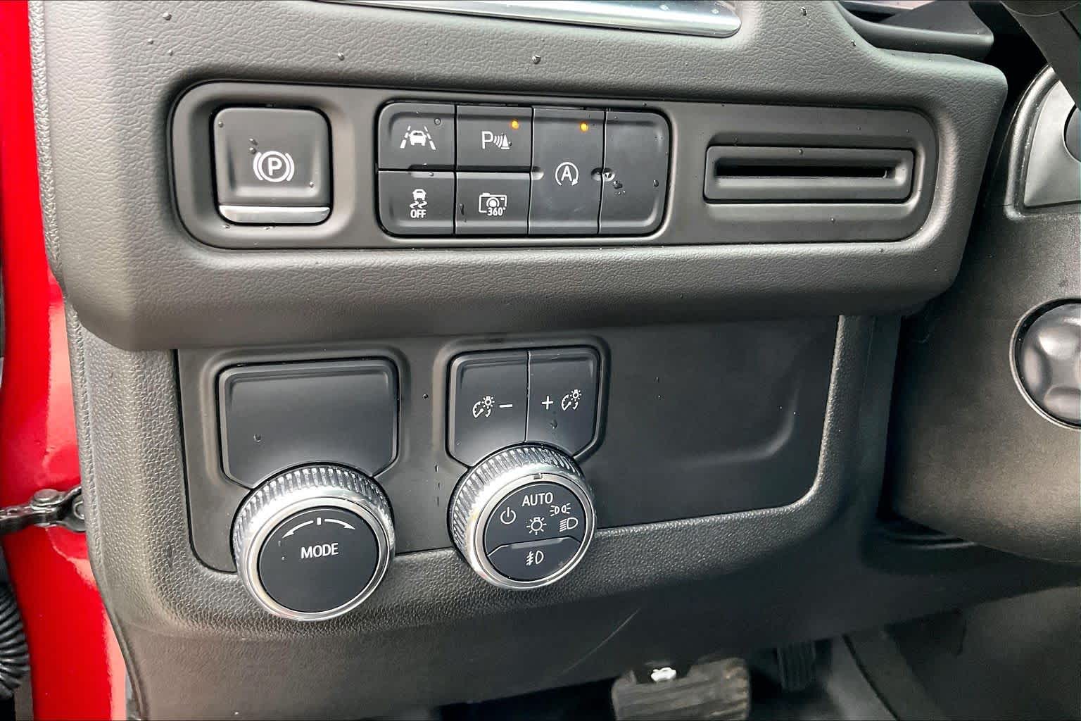 2024 GMC Yukon SLT Volcanic Red Tintcoat at Group 1 GMC Buick South