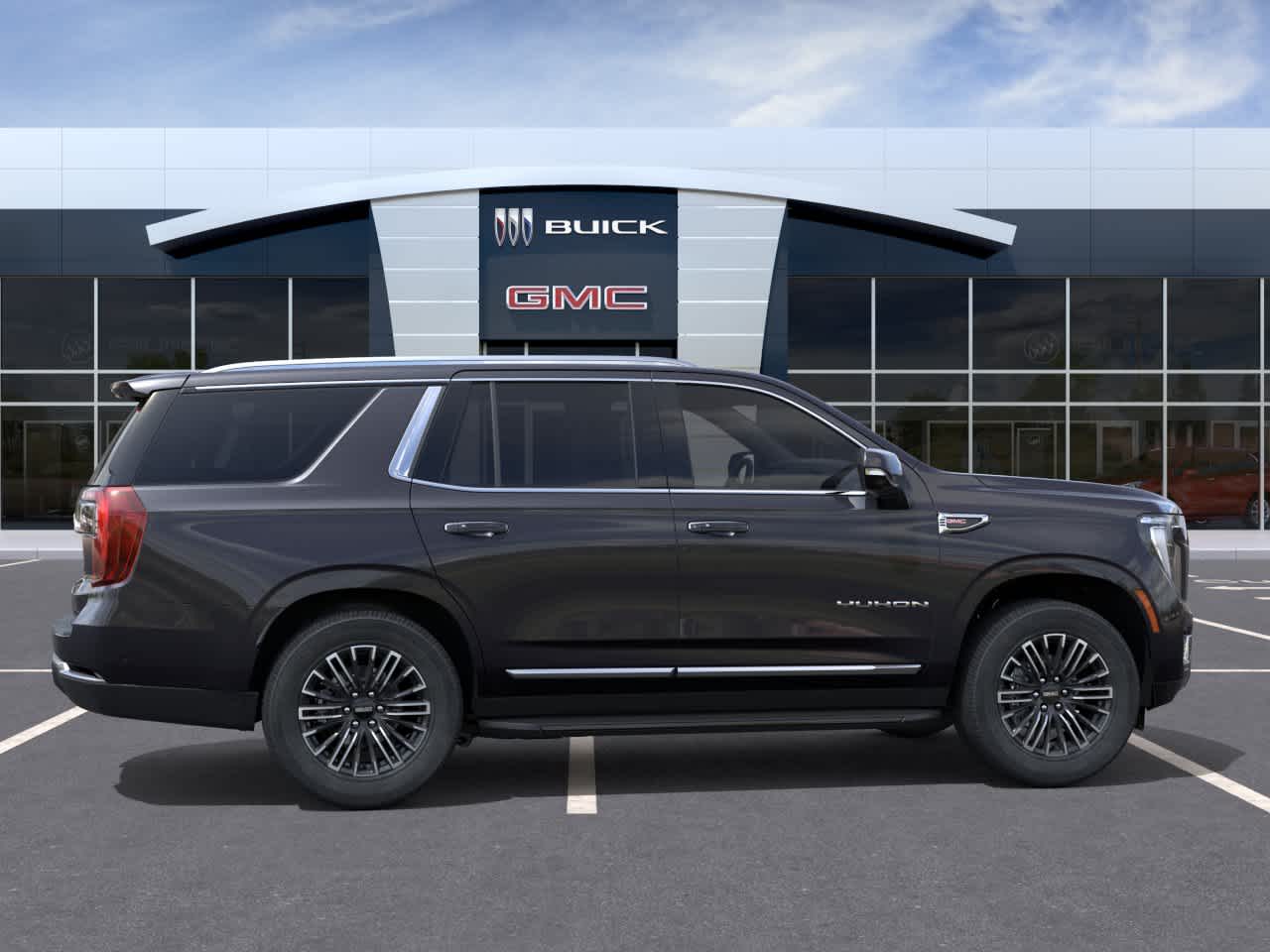 2026 GMC Yukon photo 5 of 24