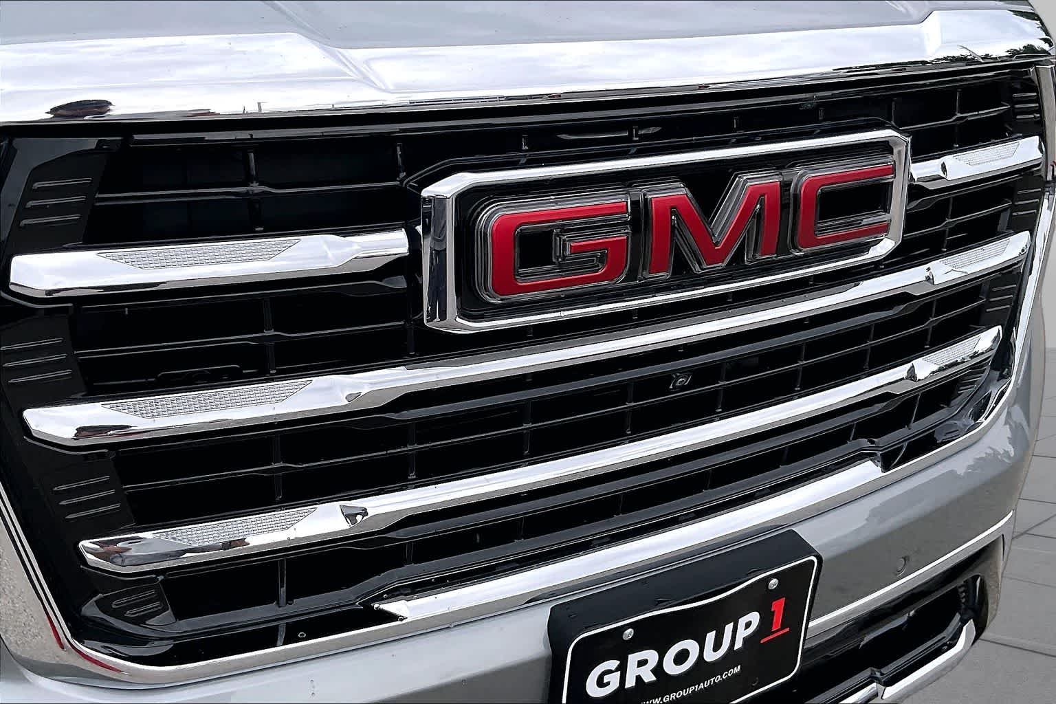 2025 GMC Yukon Elevation Sterling Metallic at Group 1 GMC Buick South