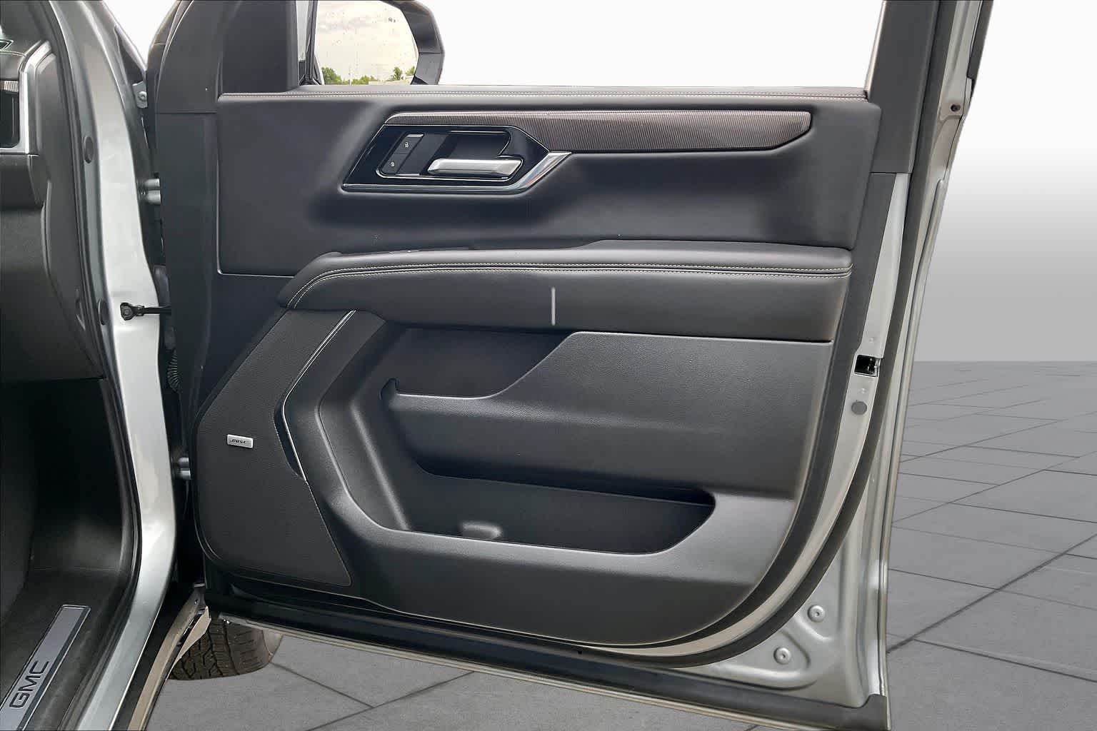 2025 GMC Yukon Elevation Sterling Metallic at Group 1 GMC Buick South