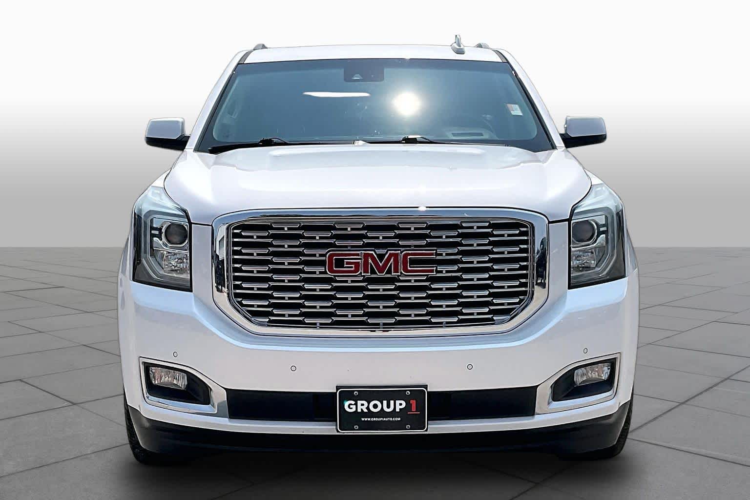 Used 2018 WHITE FROST TRICOAT GMC Denali image 4