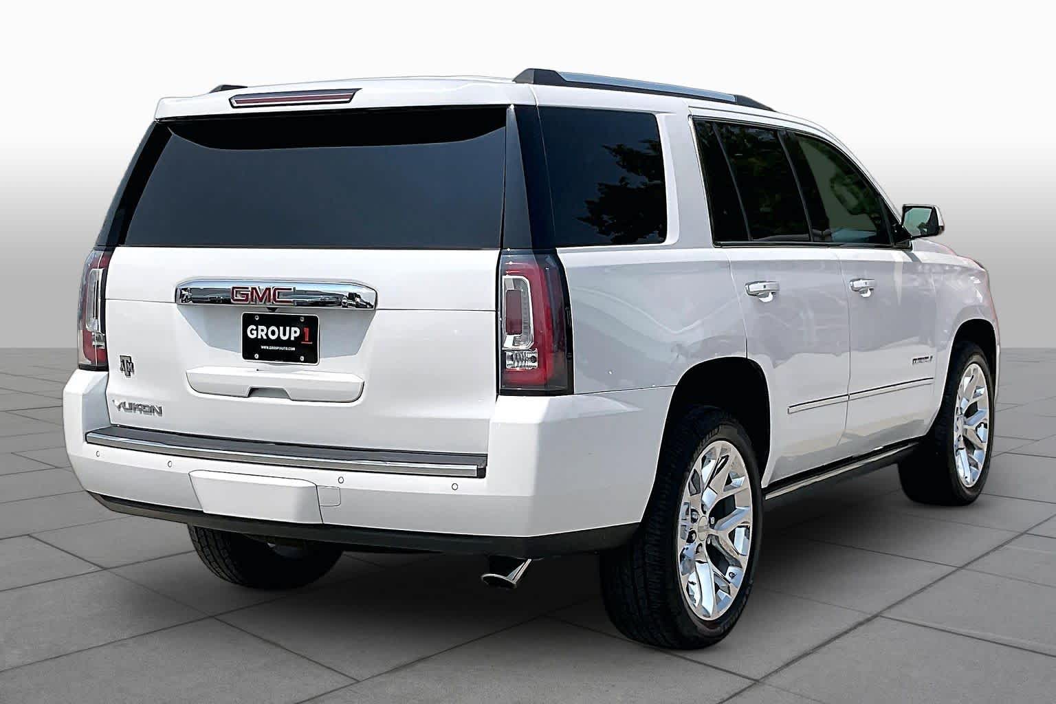 Used 2018 WHITE FROST TRICOAT GMC Denali image 13