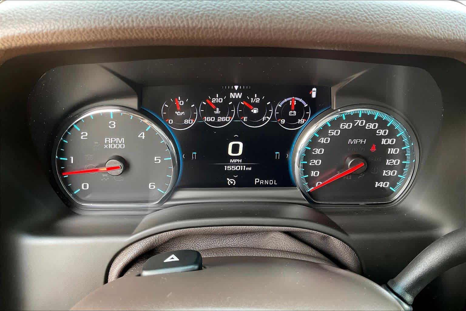 Used 2018 WHITE FROST TRICOAT GMC Denali image 25