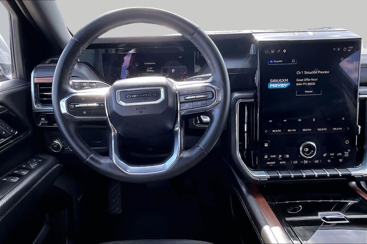 2025 GMC Yukon Denali photo 6 of 34