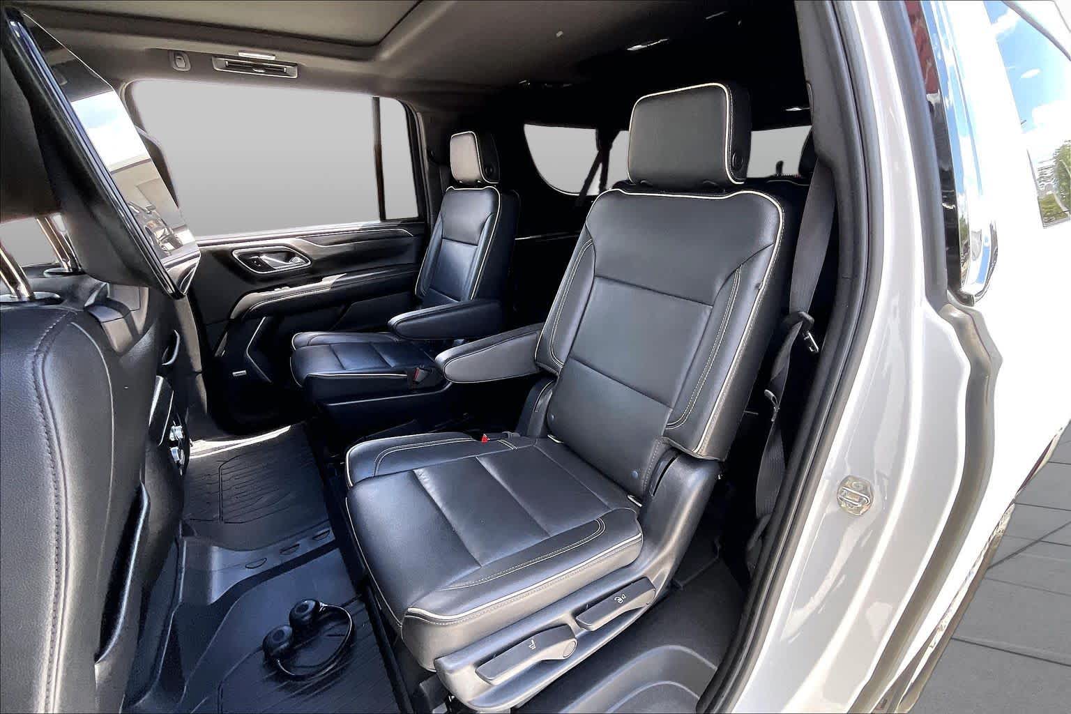 Used 2021 WHITE FROST TRICOAT GMC SLT image 20