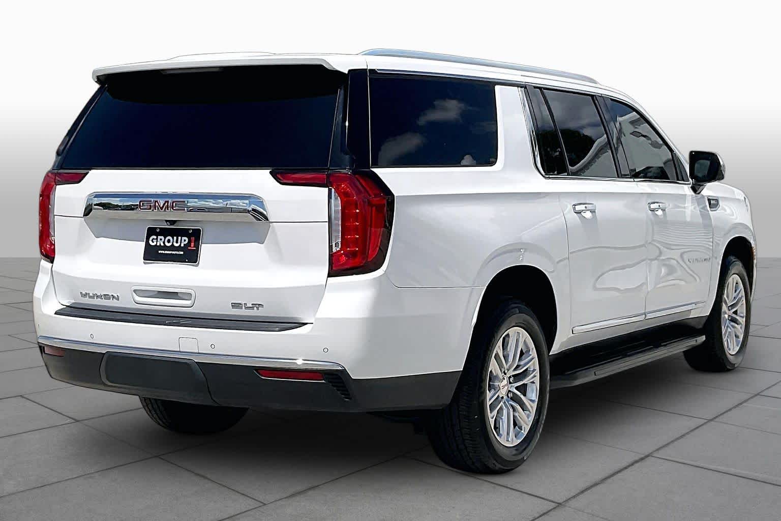 Used 2021 WHITE FROST TRICOAT GMC SLT image 13