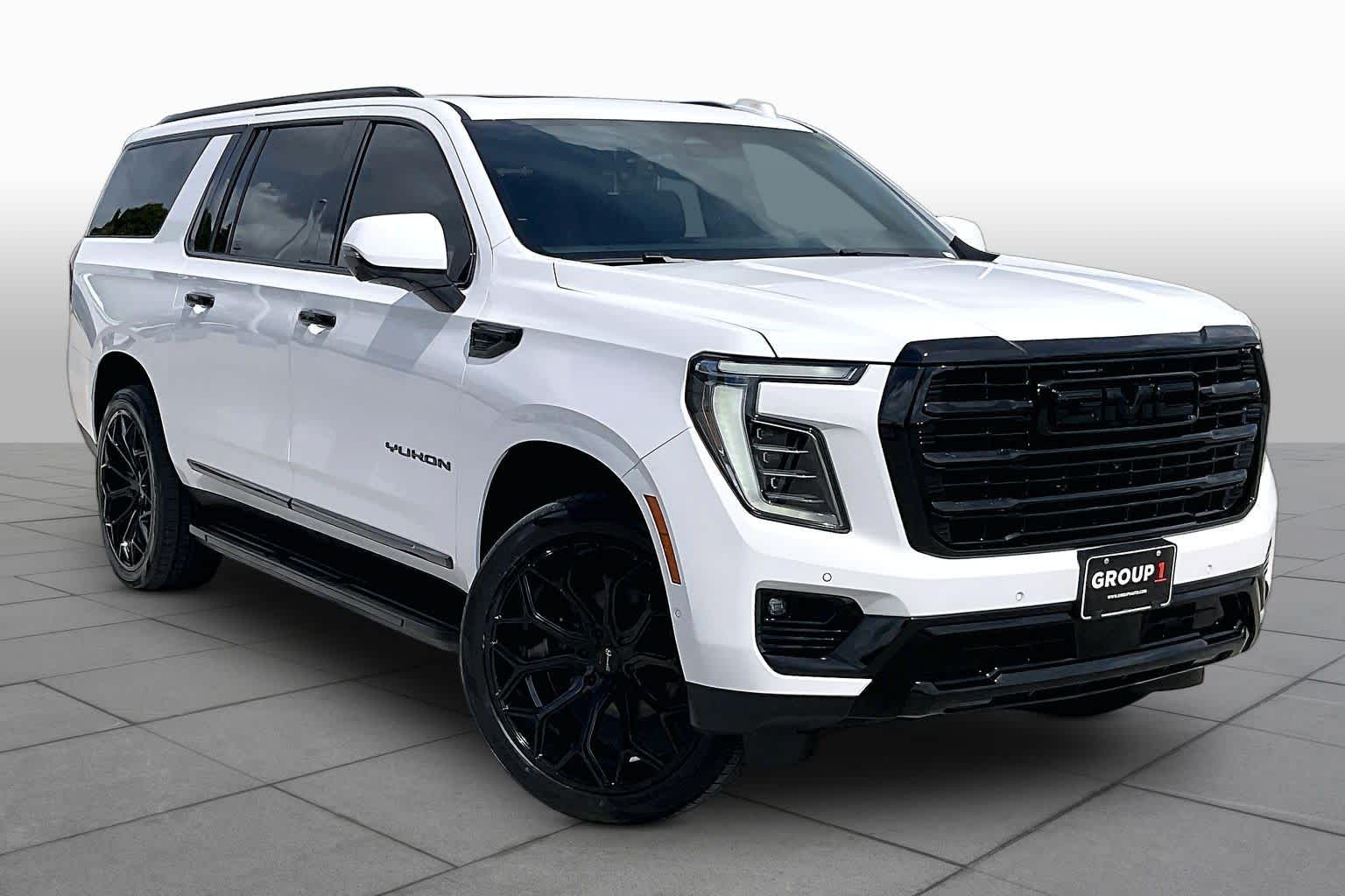 2026 GMC Yukon XL photo 2 of 20