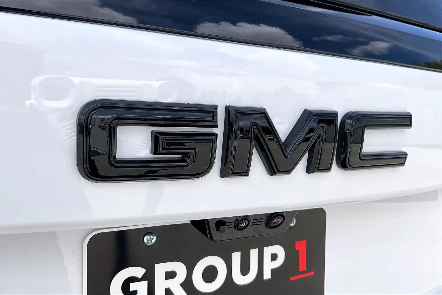 2026 GMC Yukon XL photo 8 of 20