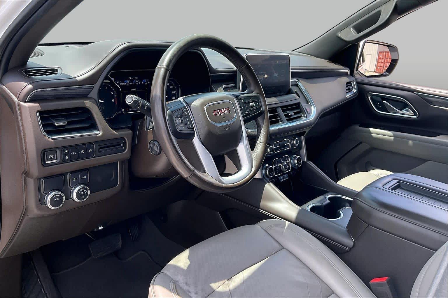 2021 GMC Yukon XL SLT Summit White at Group 1 GMC Buick South