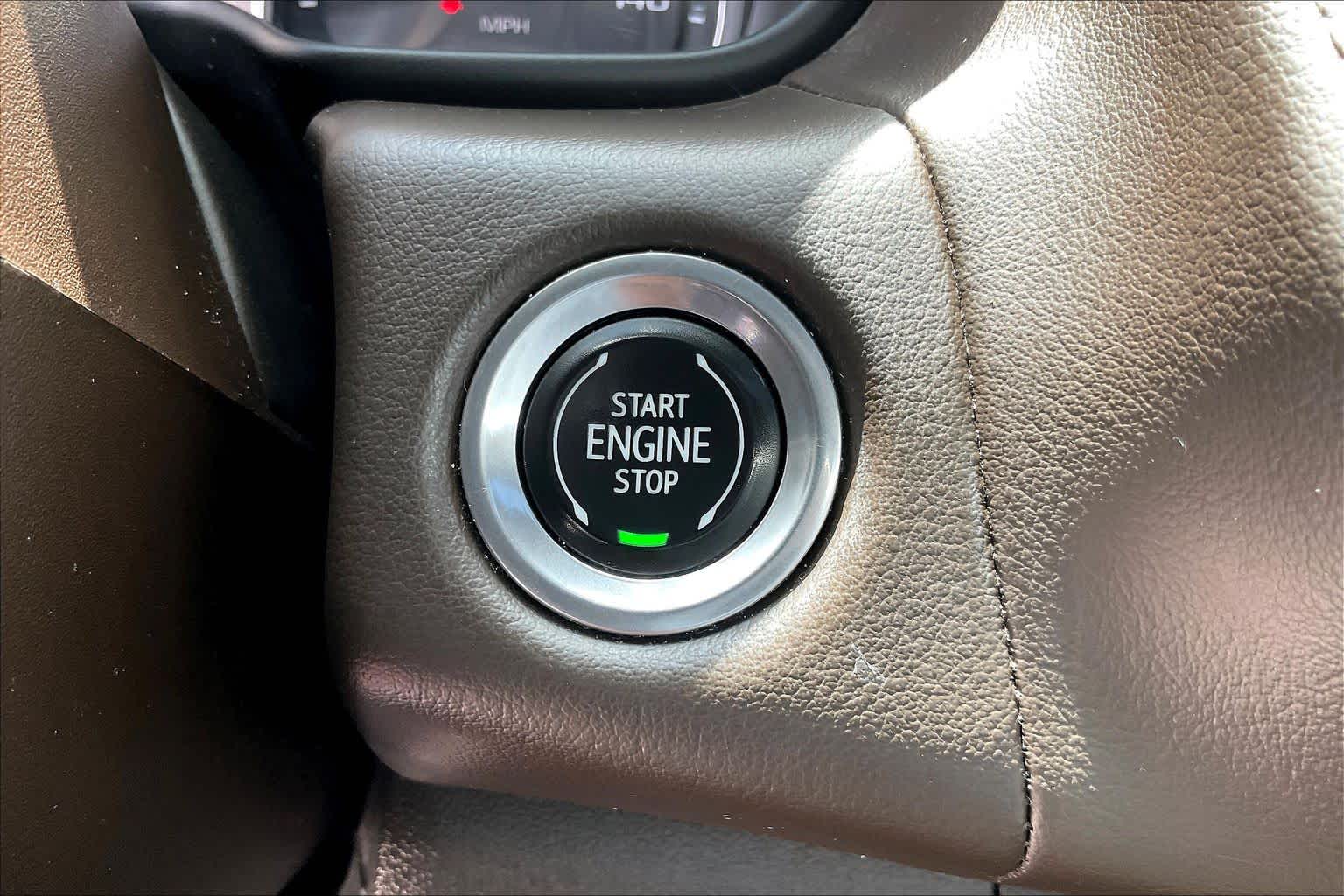 2021 GMC Yukon XL SLT Summit White at Group 1 GMC Buick South