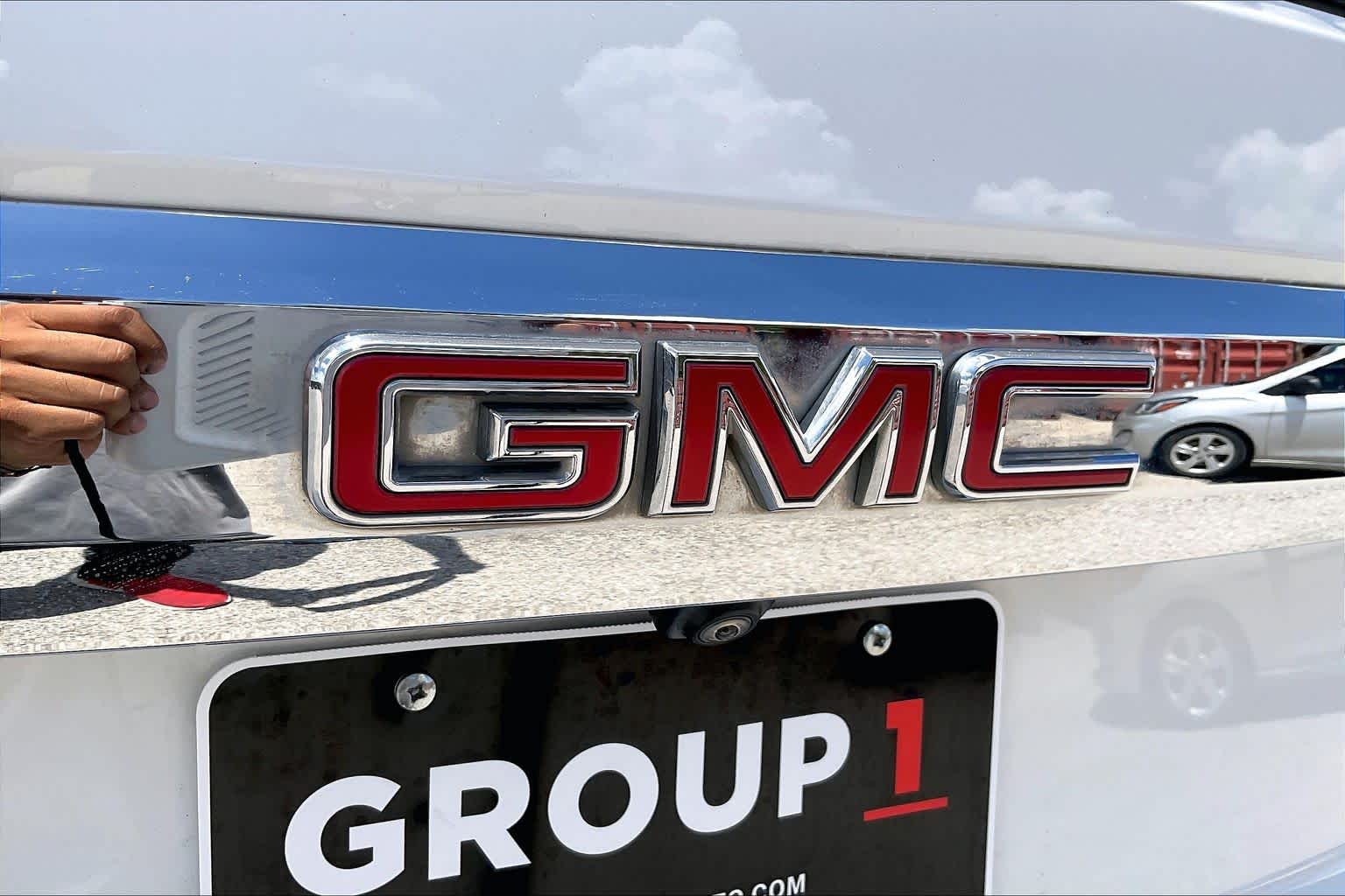 2021 GMC Yukon XL SLT Summit White at Group 1 GMC Buick South