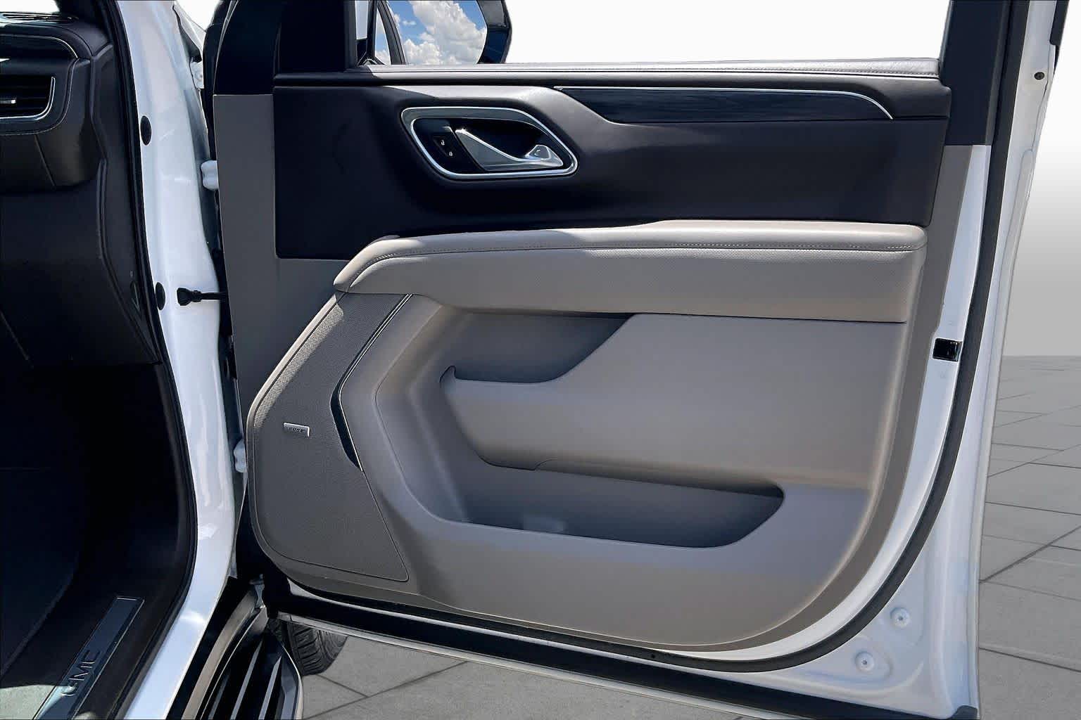 2021 GMC Yukon XL SLT Summit White at Group 1 GMC Buick South