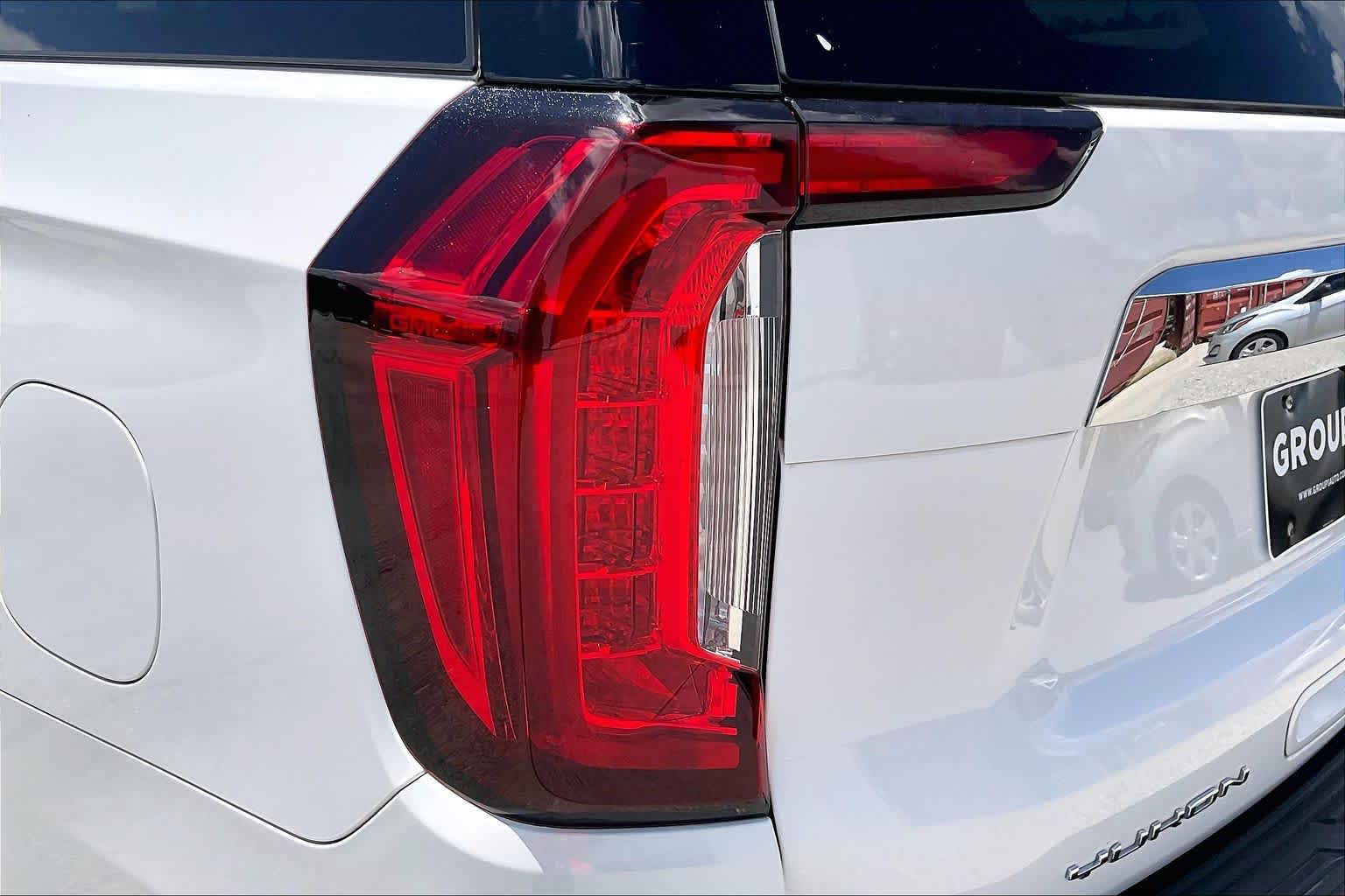 2021 GMC Yukon XL SLT Summit White at Group 1 GMC Buick South