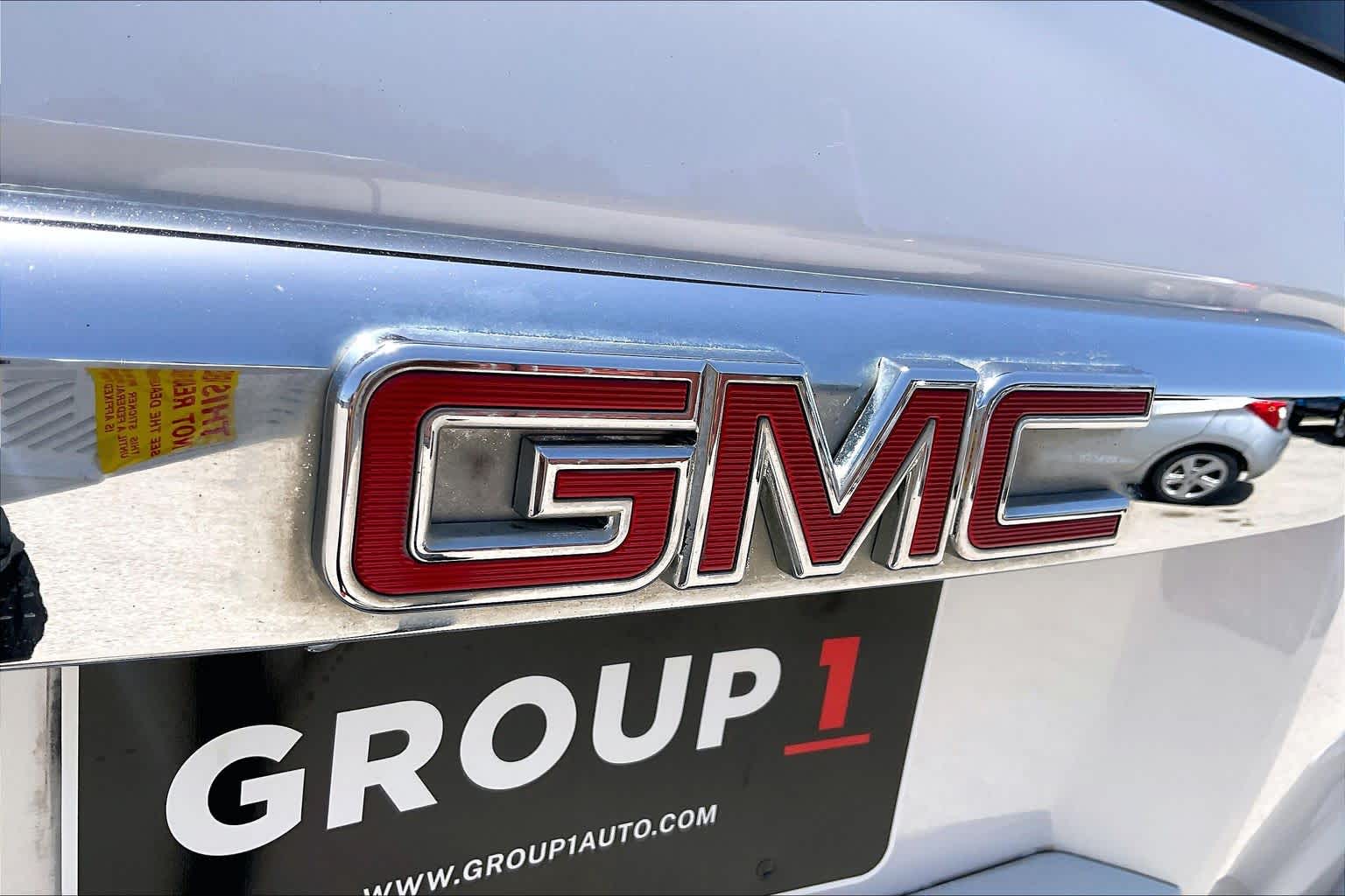 2019 GMC Yukon XL Denali Denali White Frost Tricoat at Texan GMC Buick