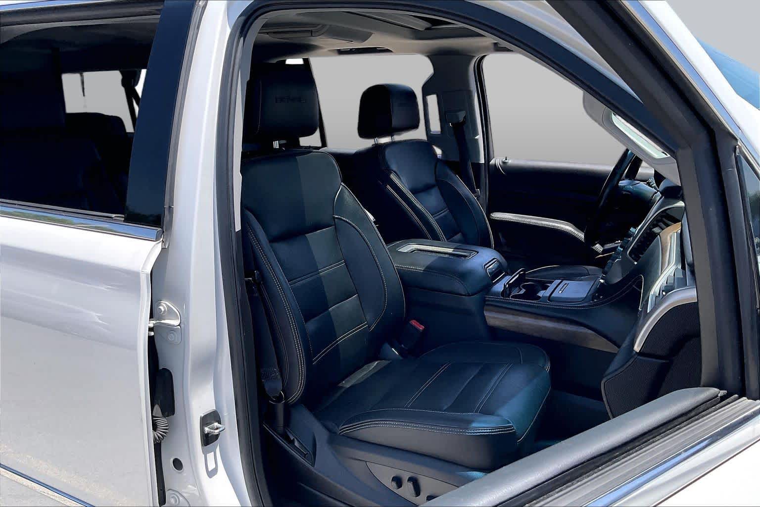 2019 GMC Yukon XL Denali Denali White Frost Tricoat at Texan GMC Buick