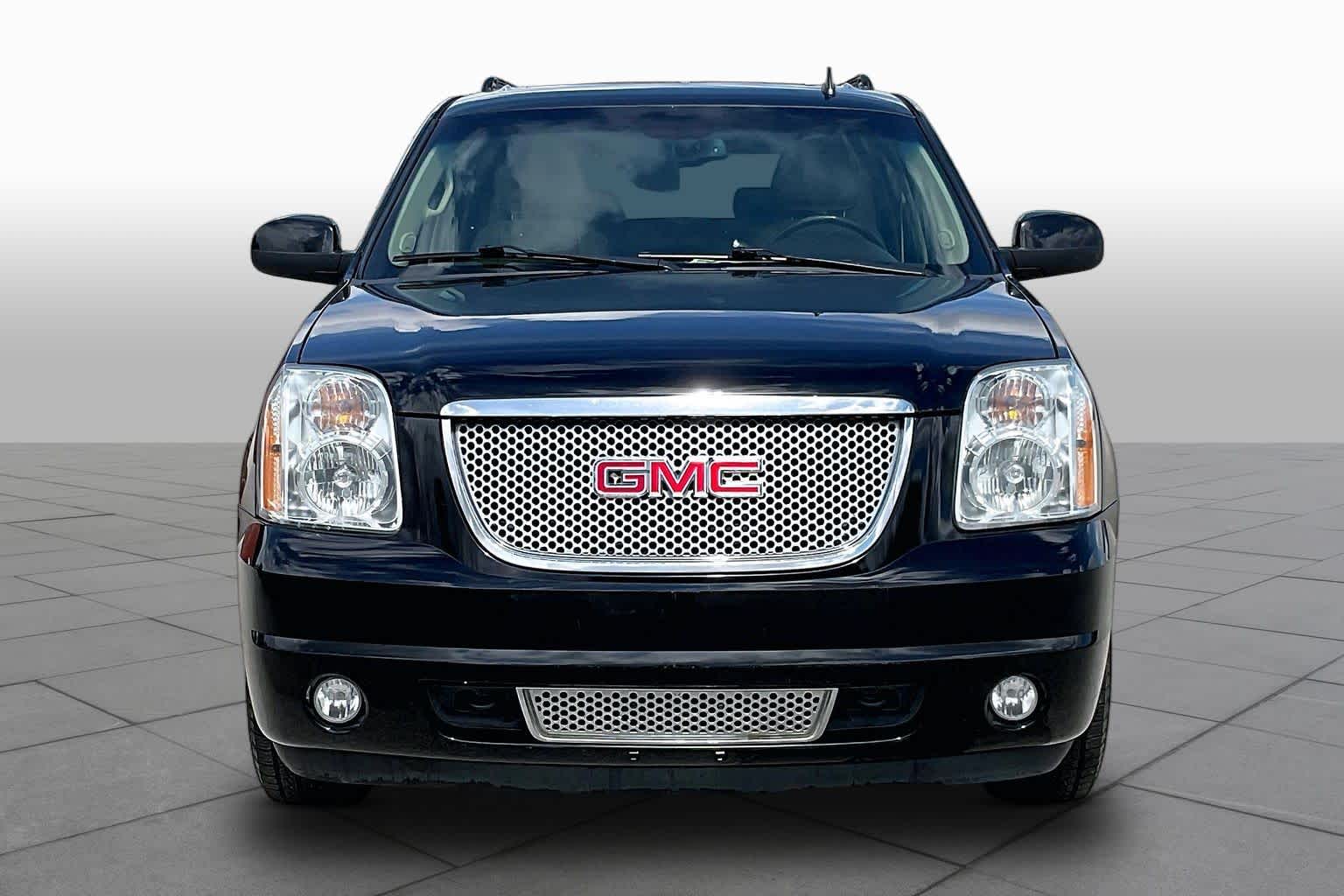 2014 GMC Yukon XL photo 3 of 34