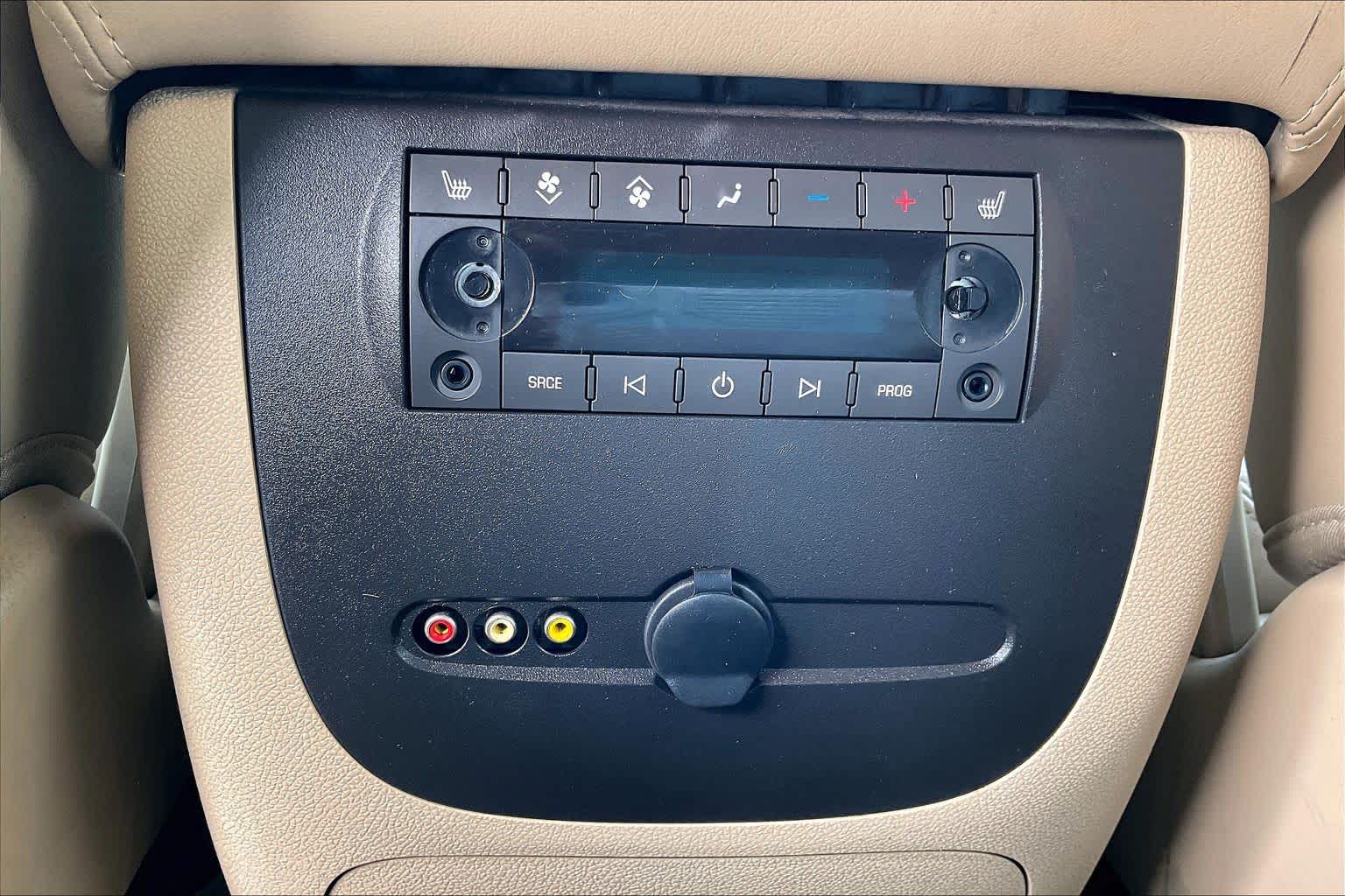 2014 GMC Yukon XL photo 31 of 34