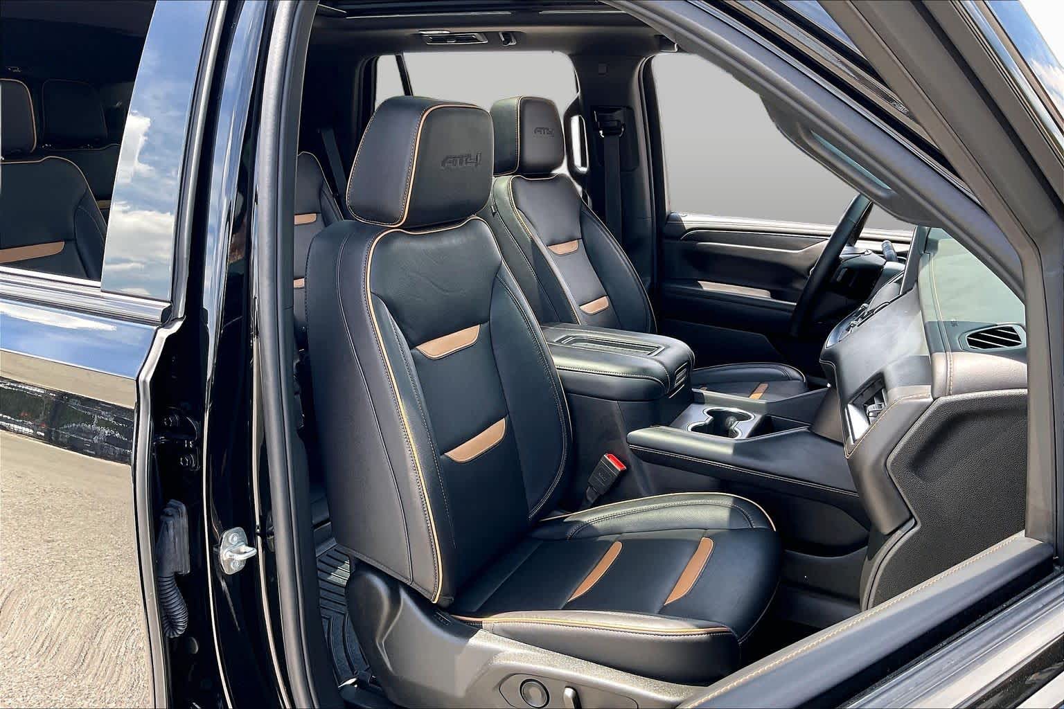 2024 GMC Yukon AT4 Onyx Black at Texan GMC Buick