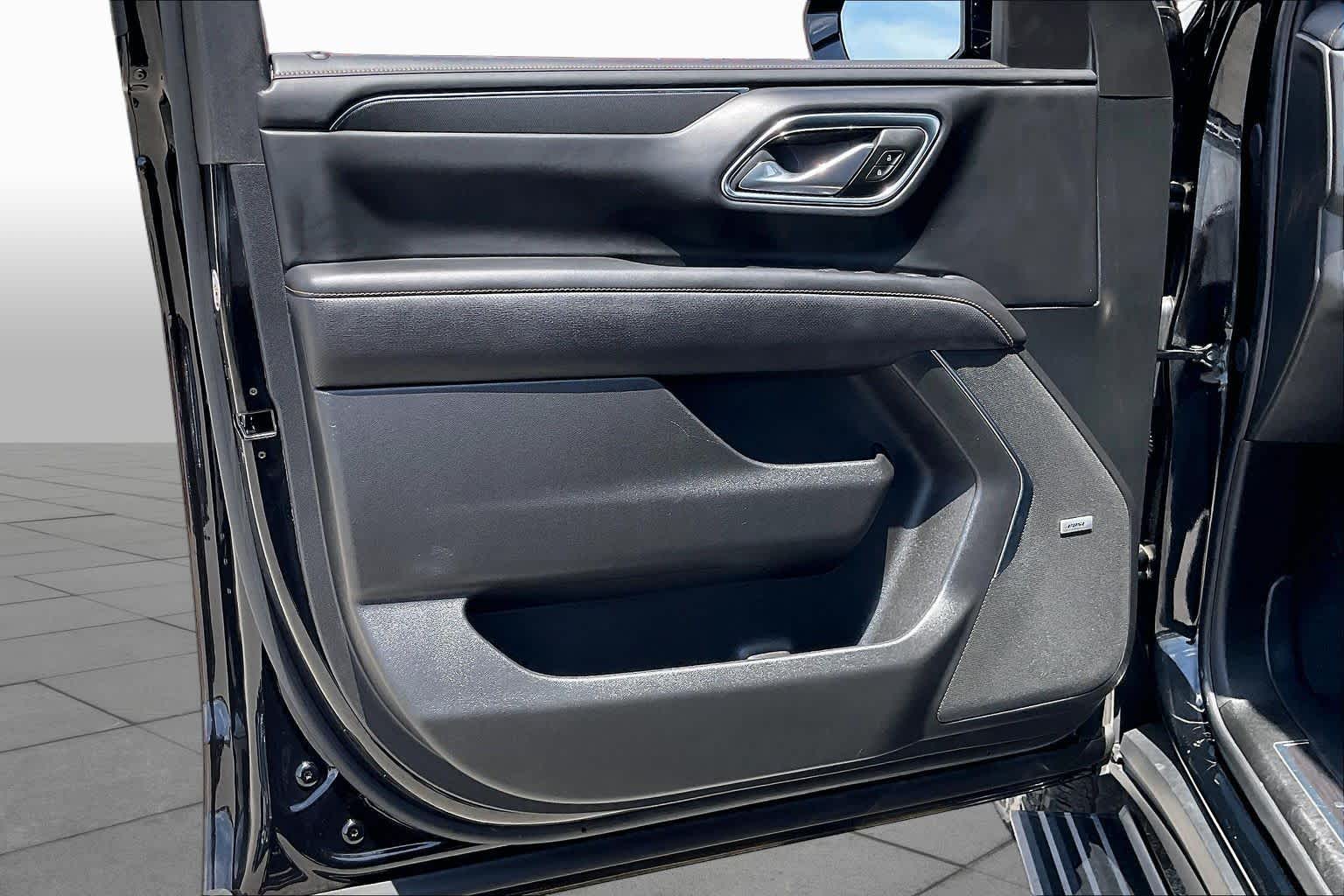 2024 GMC Yukon AT4 Onyx Black at Texan GMC Buick