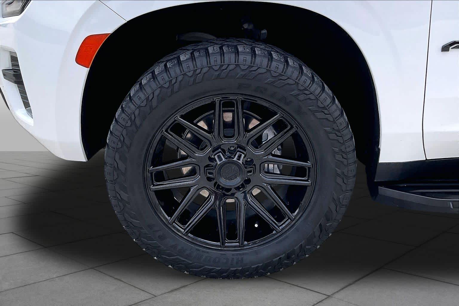 2024 GMC Yukon AT4 Summit White at Group 1 GMC Buick South