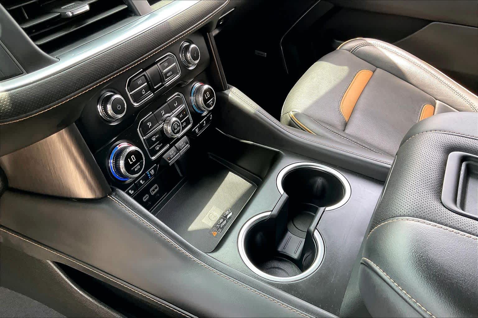 2024 GMC Yukon AT4 Summit White at Group 1 GMC Buick South